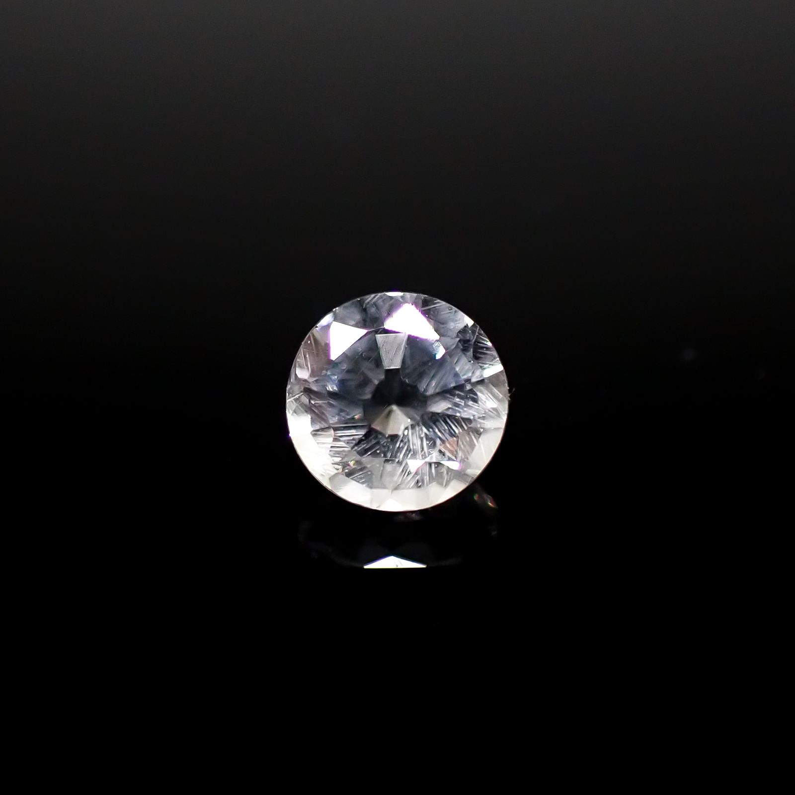 ポルサイト(宝石名ポルサイト)アフガニスタン産 0.23ct 識別済[240929109]3.8x3.8mm前後