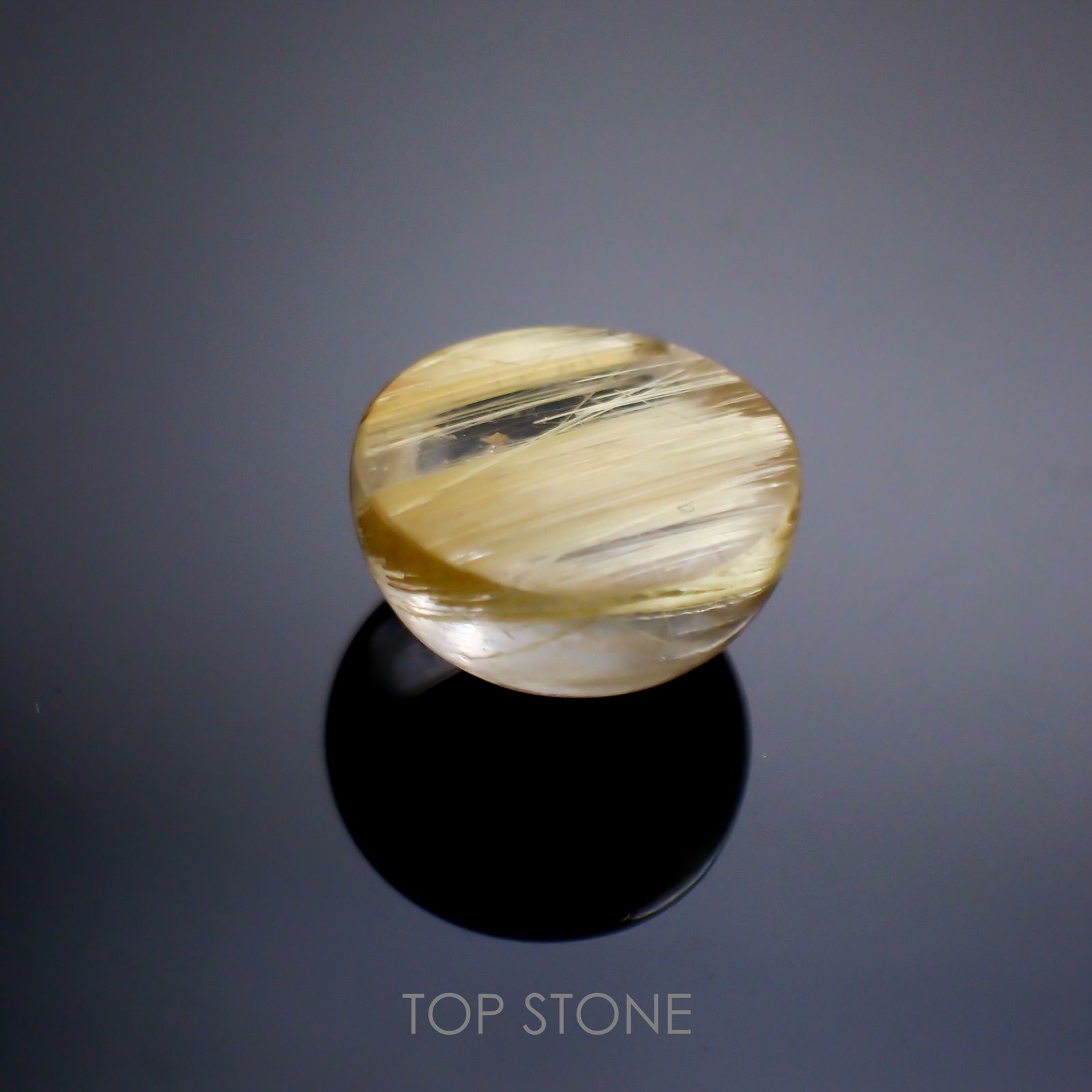 ルチルクォーツ(宝石名ルチルレイテッド・クォーツ) ブラジル産 2.48ct 識別済[211013311]8.3×8.3mm前後