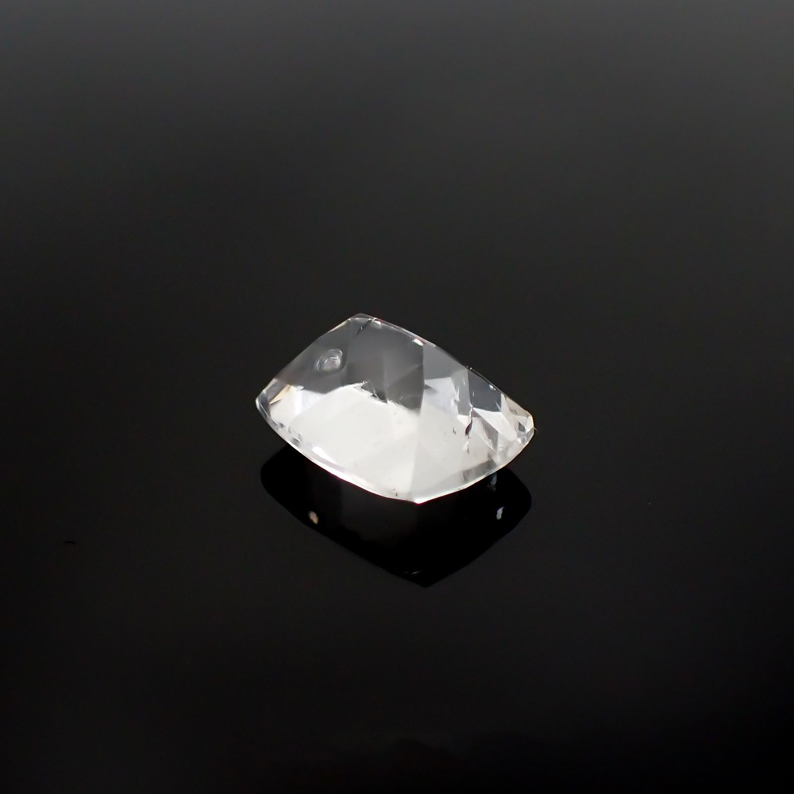 ハイアライトオパール(宝石名オパール)メキシコ産 2.247ct ソ付(彩珠)[231224963]9.8x7.8mm前後