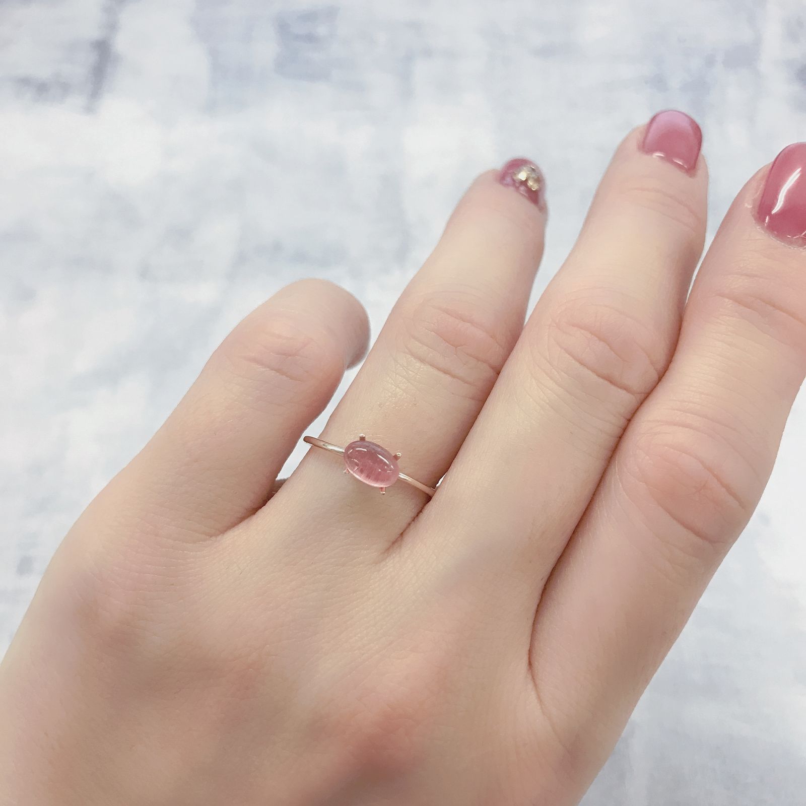 ペツォッタイトキャッツアイ(ラズベリル)(宝石名ペツォッタイト・キャッツアイ)マダガスカル産 0.700ct ソ付(彩珠)[220114349]6.7x4.4mm前後