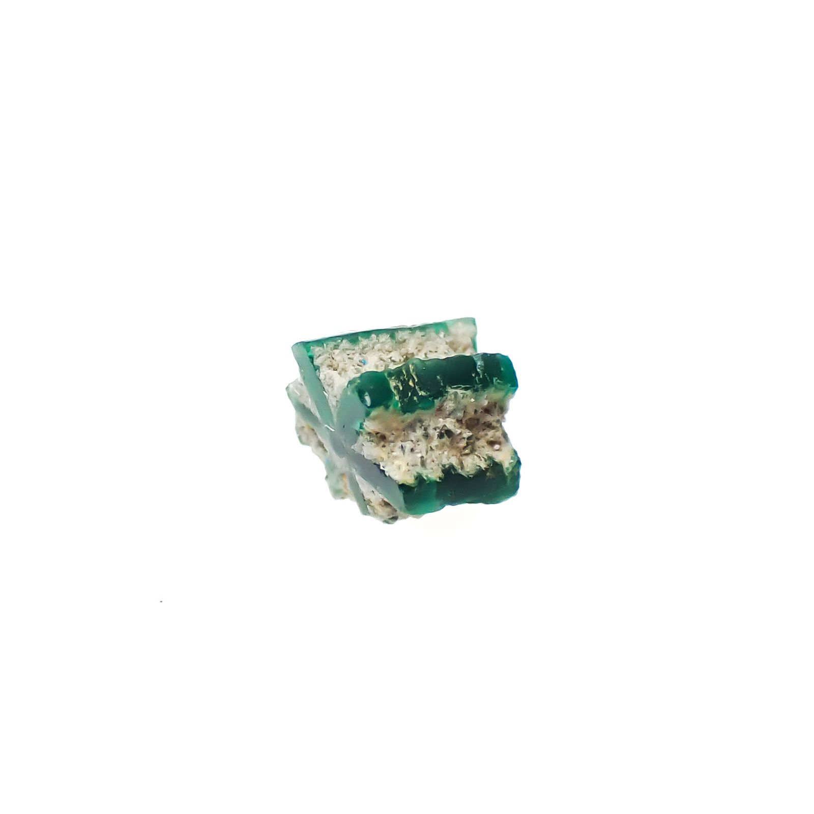逆トラピッチェエメラルド 原石 コロンビア産 0.35ct[240627848]3.5x3.4mm前後