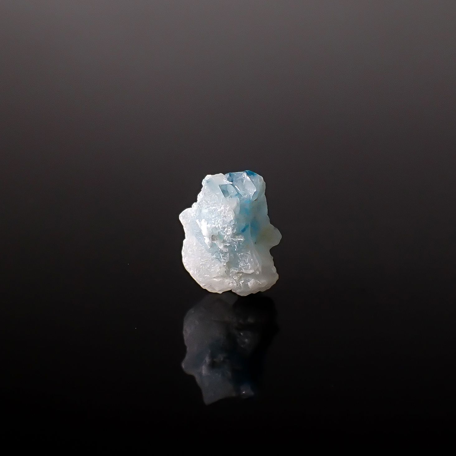 ユークレース 原石 ブラジル産 6.70ct / 13.5x9.4mm前後 [260231727]