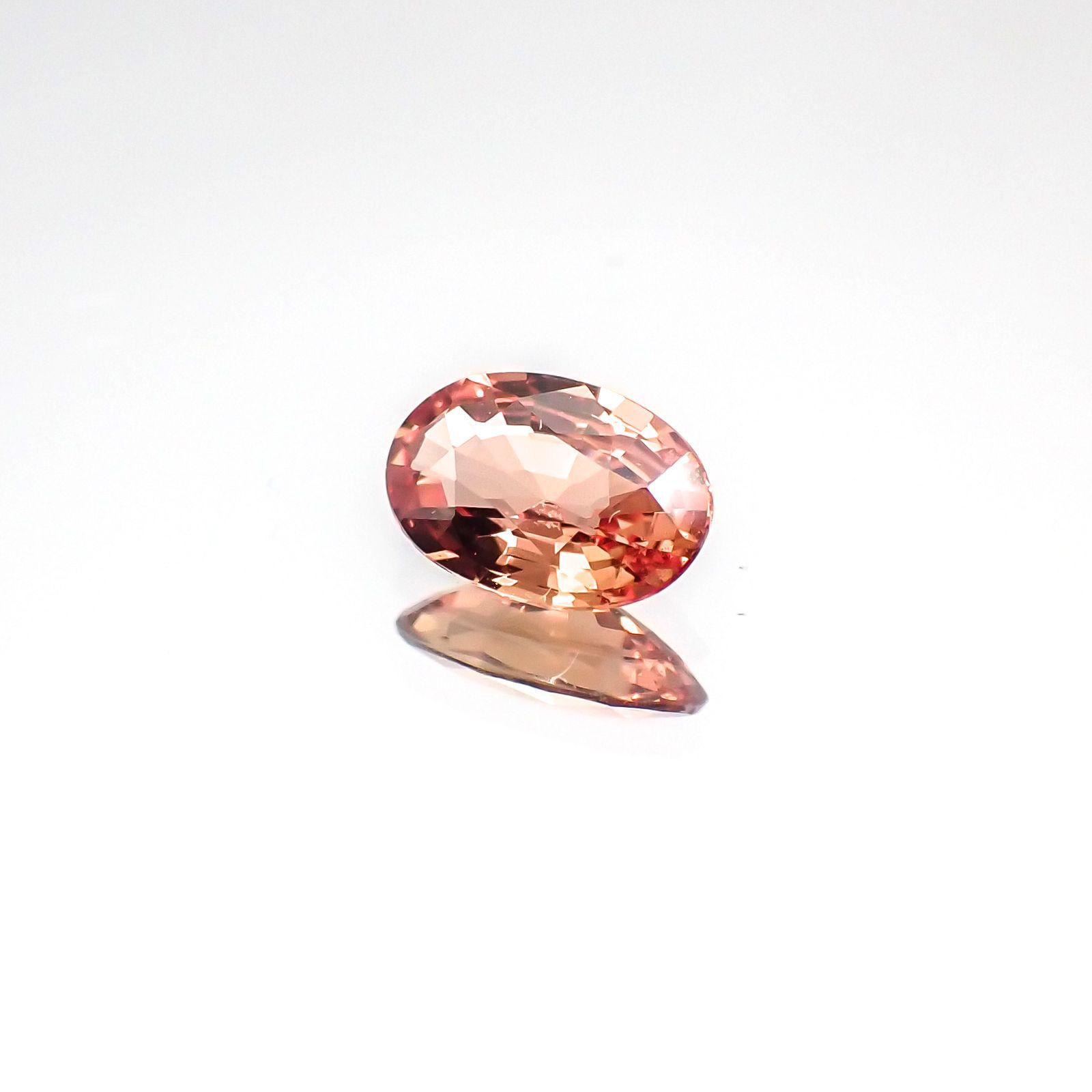 パパラチャサファイア スリランカ産 0.459ct CGL鑑付[20107261]6×4mm前後