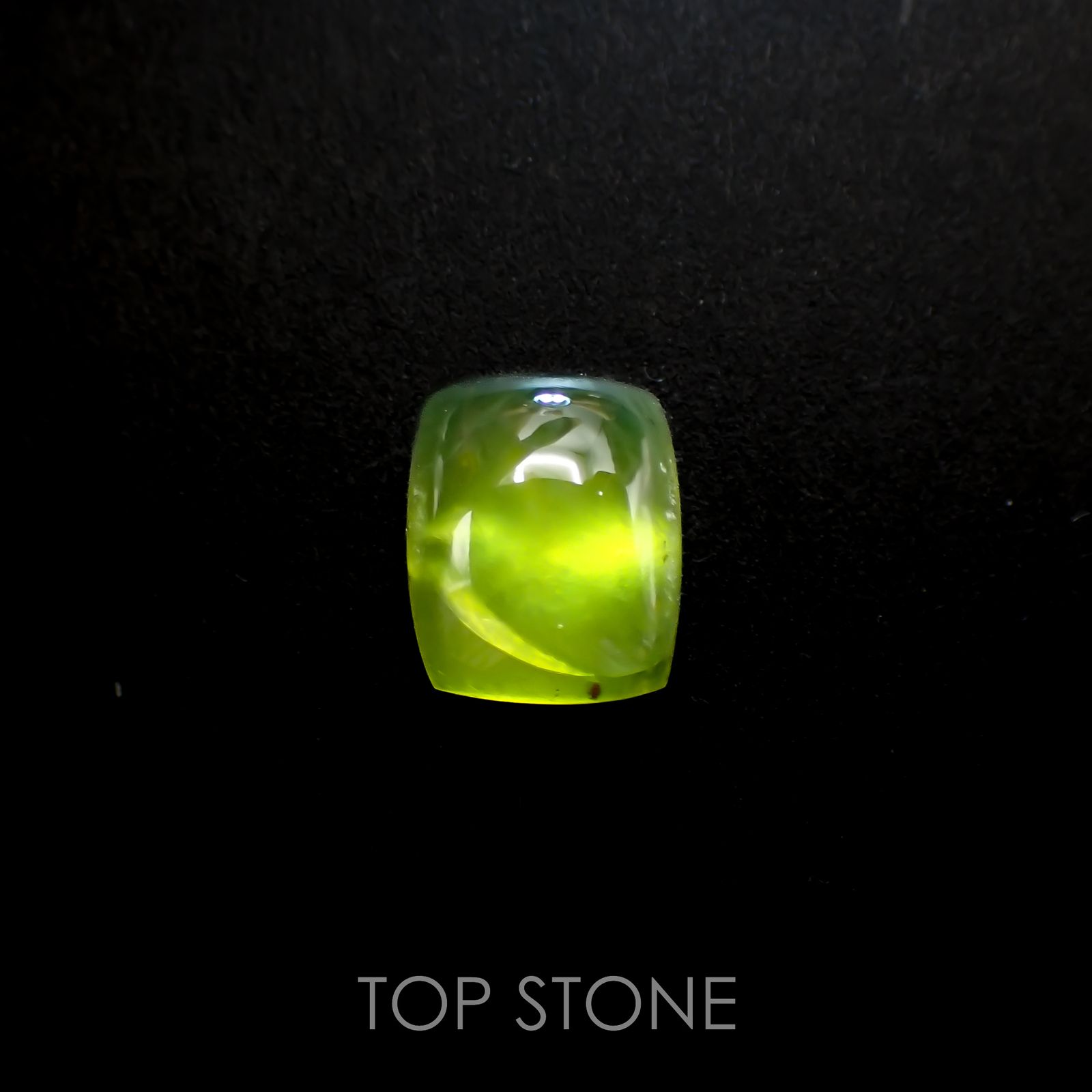 グリーンオパール ブラジル・アマゾン産 2.12ct[220917897]9.1x7.6mm前後