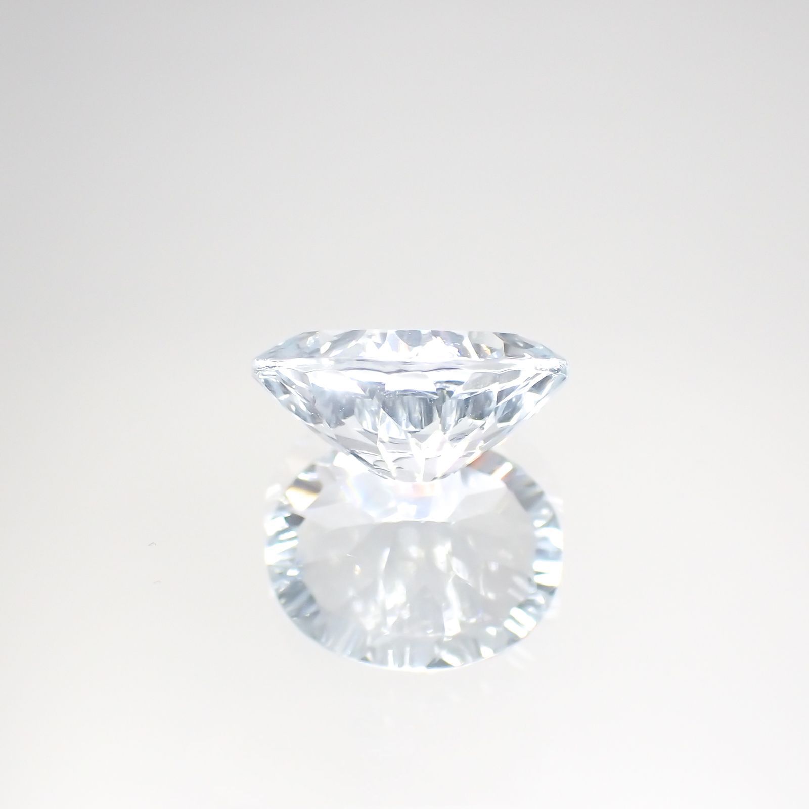 ◇コンケーブカット◇アクアマリン(宝石名アクアマリン) アフリカ産 2.91ct 識別済[211013552]11.2×9mm前後