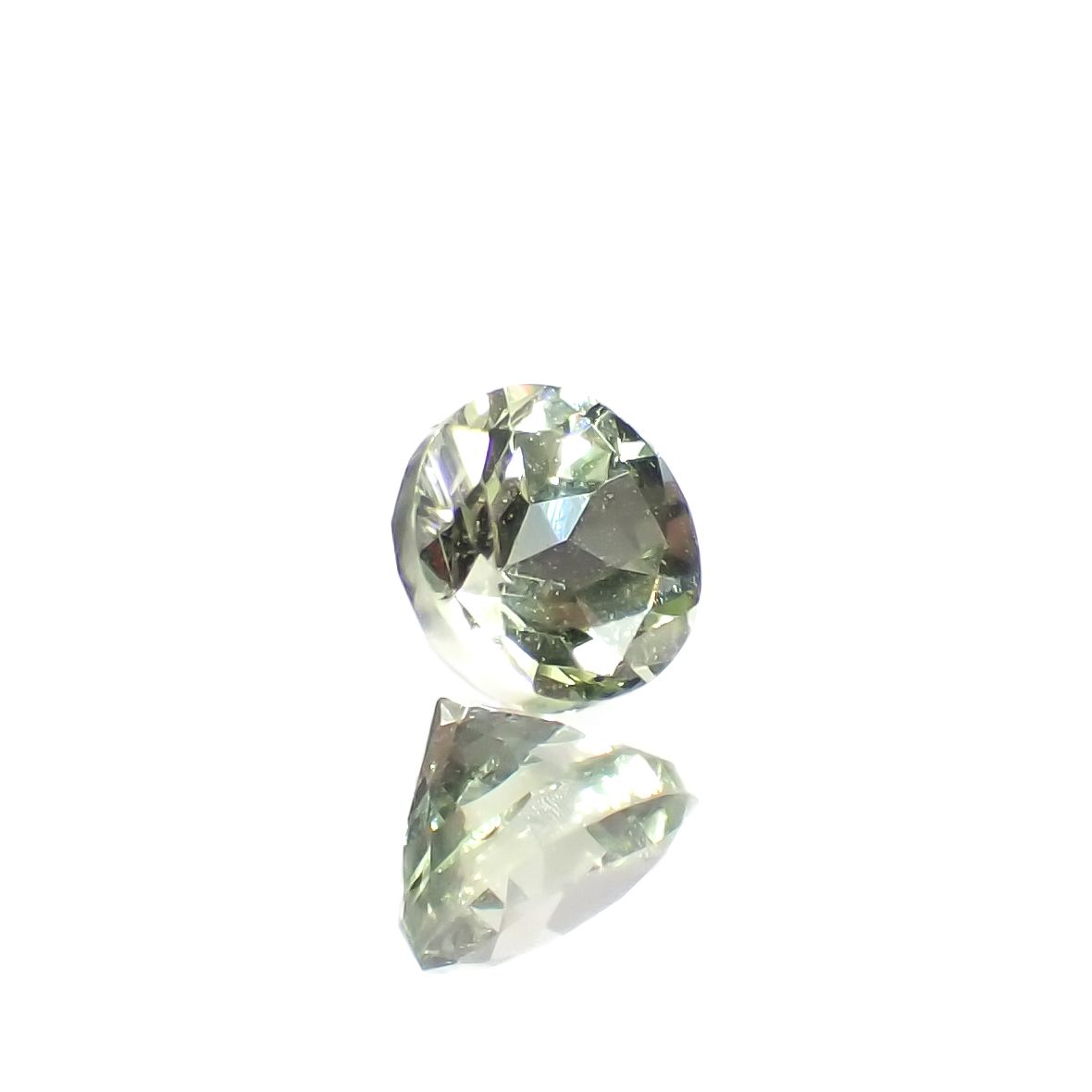 ミントガーネット タンザニア産 0.37ct[231023716]4x4mm前後