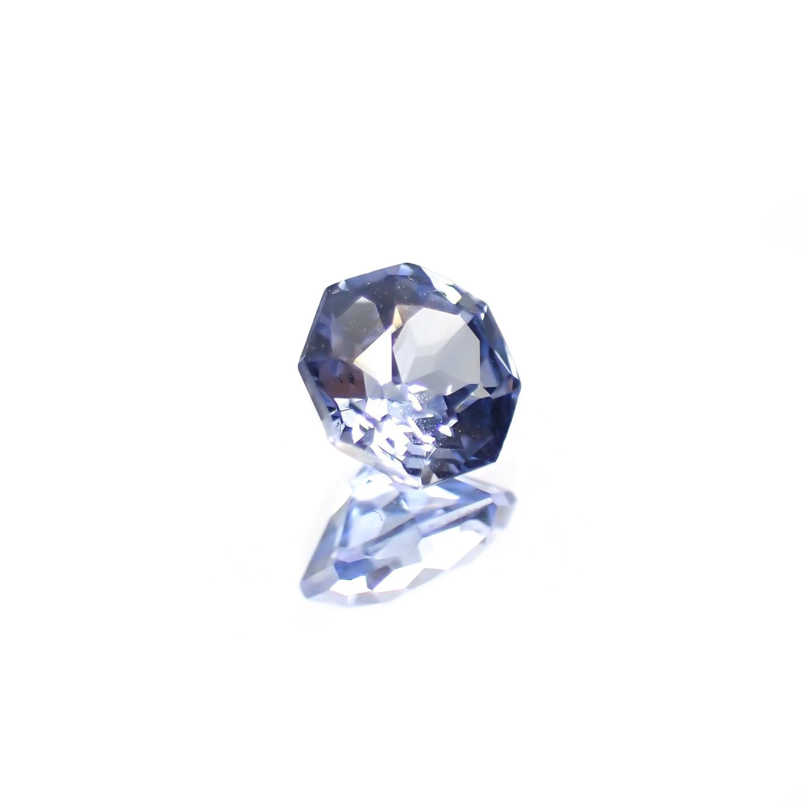 ◇オクタゴンカット◇サファイア(宝石名サファイア) マダガスカル産 識別済 0.38ct / 4.1x4mm前後 [260811058]