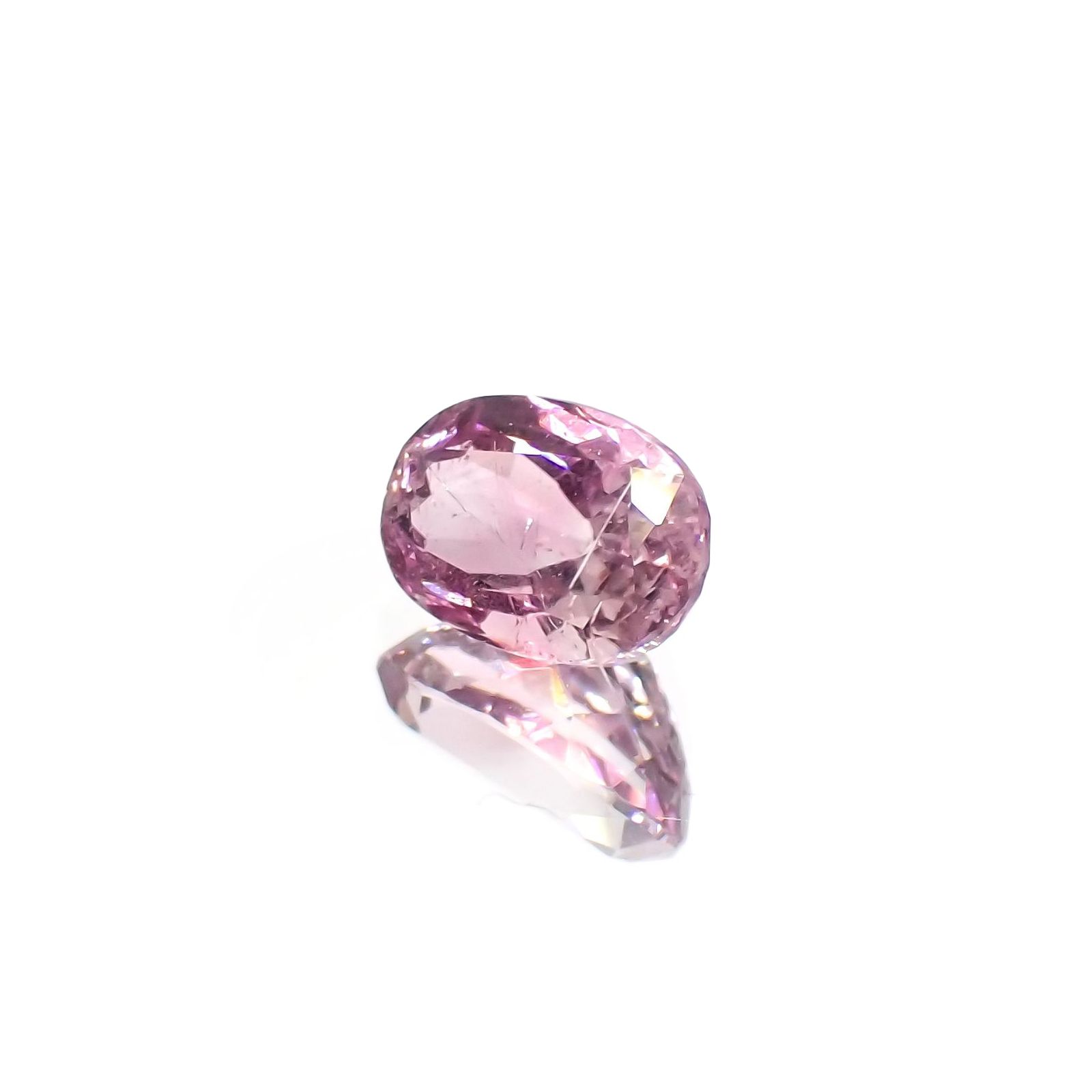 ピンクポードレッタイト (宝石名ピンク・ポードレッタイト )ビルマ産 ソ付(彩珠) 0.574ct / 6.4x4.5mm前後 [231023923]