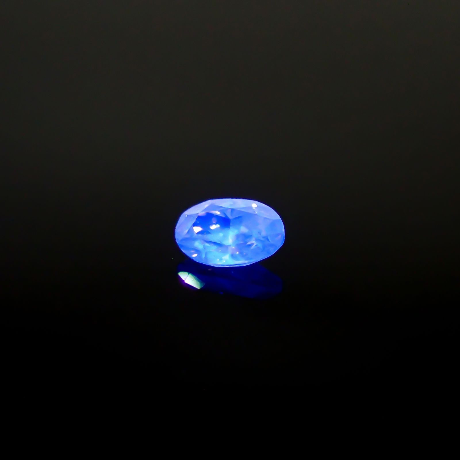 ピンクダイヤモンド(宝石名ダイアモンド SI-2/FANCY DEEP BROWNISH PINK) 0.072ct ソ付(AGT)[250129712]3.22x2.03mm前後