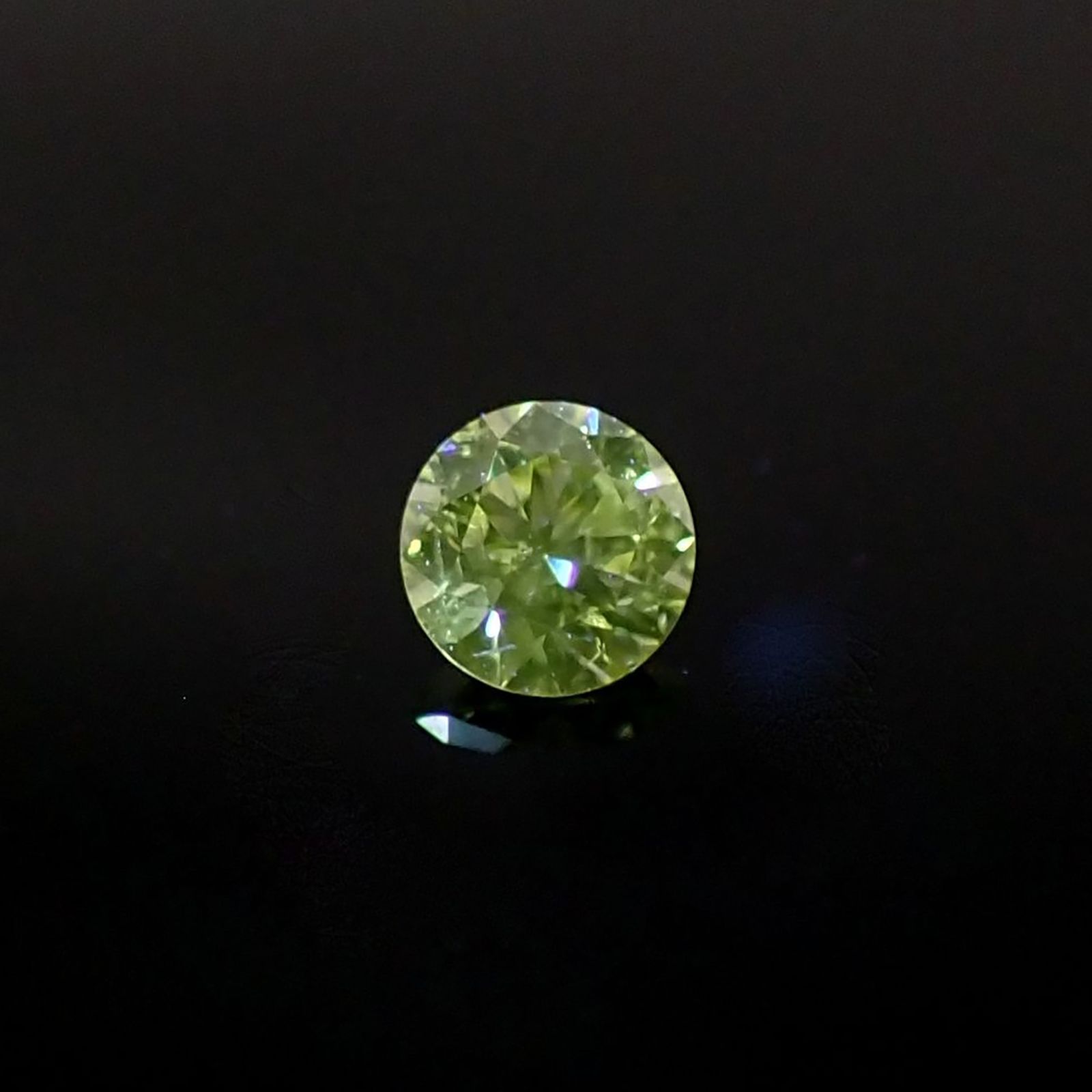 ライトイエローダイヤモンド TTLC |  I  0.10ct / 2.9x2.9mm前後 [260626879]