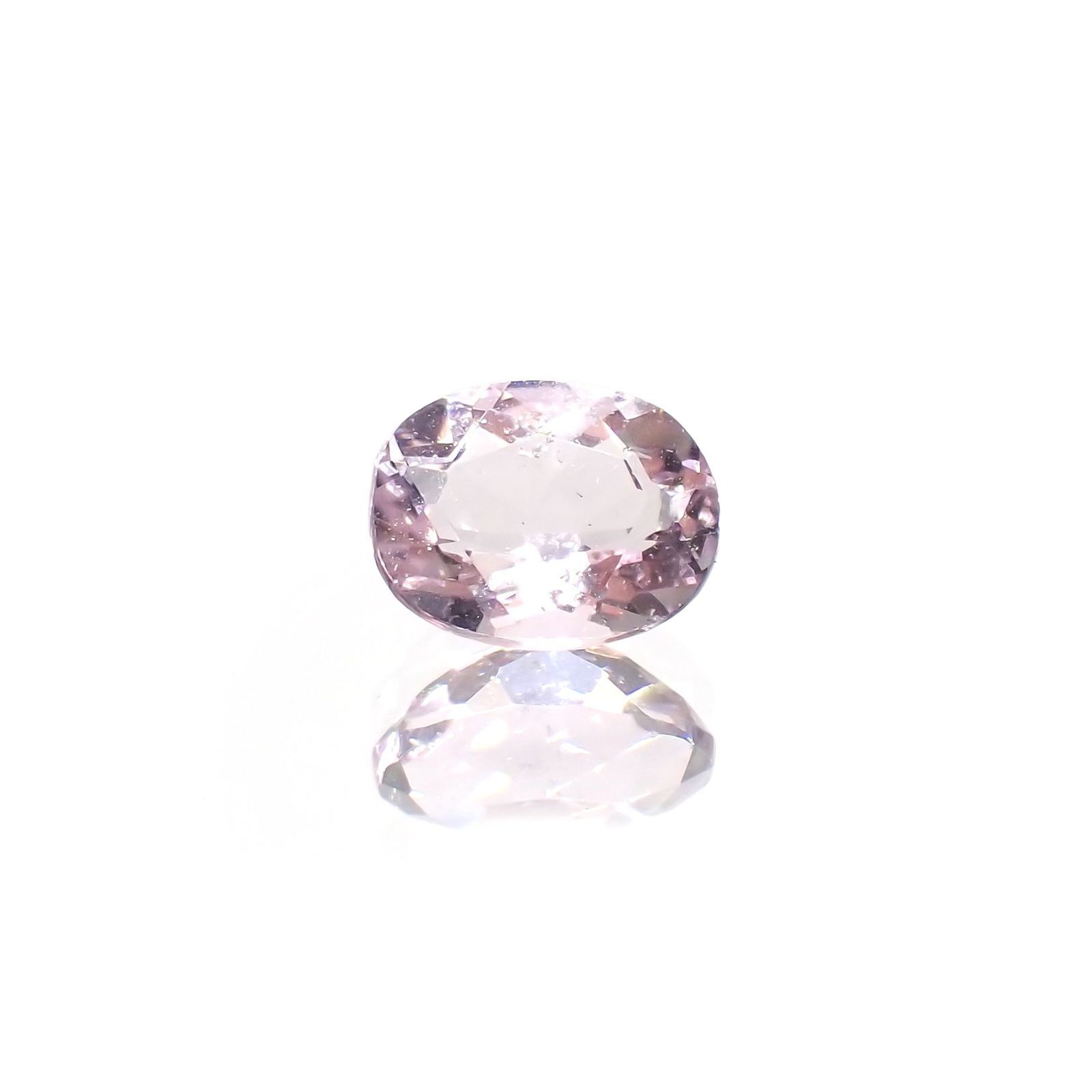 ピンクフローライト(宝石名フルオライト)ブラジル産 識別済 1.61ct / 8.1x6.3mm前後 [220115140]