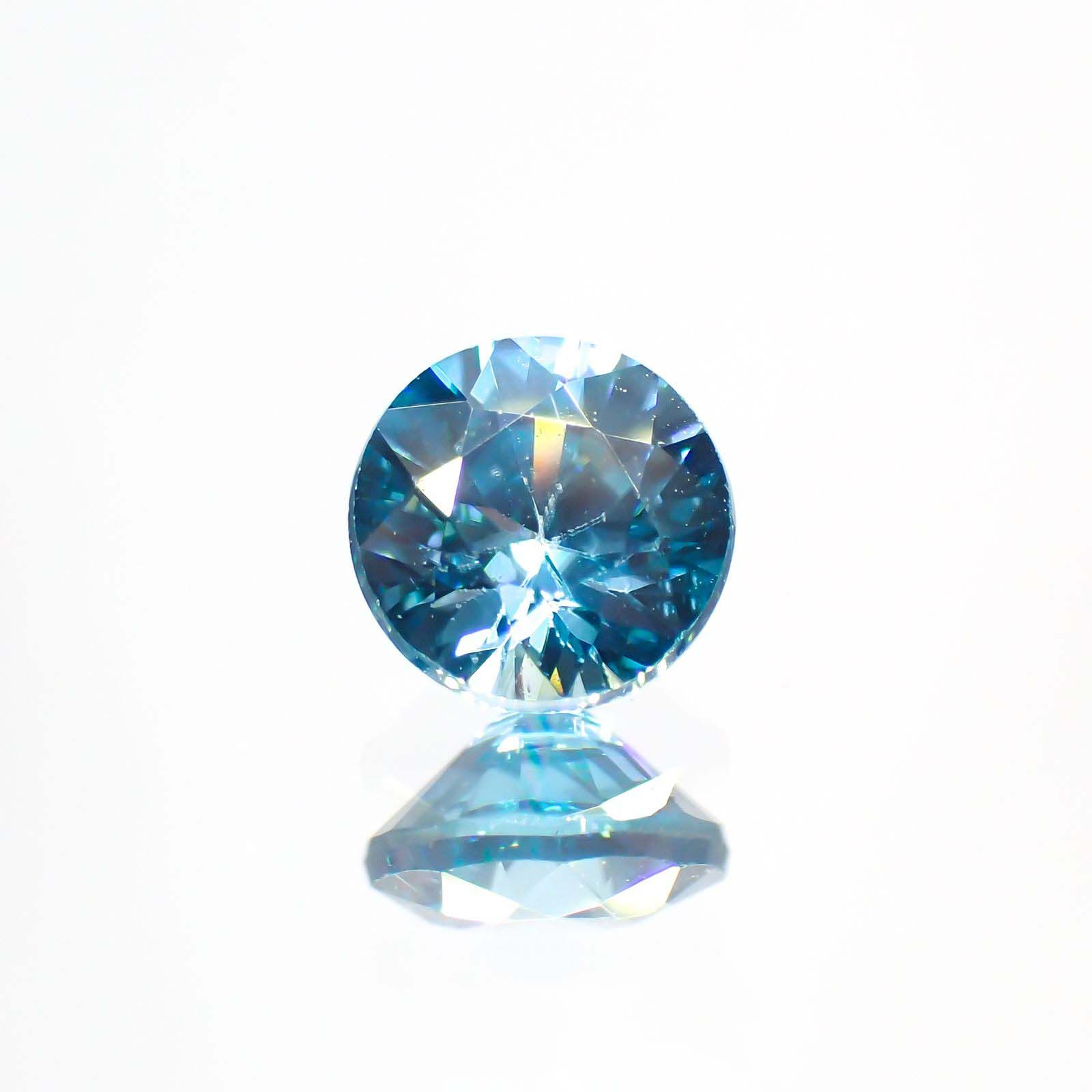 ブルージルコン(宝石名ジルコン) カンボジア産 0.77ct 識別済[211013447]5.1×5.1mm前後
