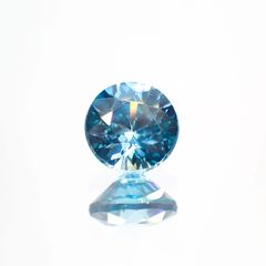 ブルージルコン(宝石名ジルコン) カンボジア産 0.77ct 識別済[211013447]5.1×5.1mm前後