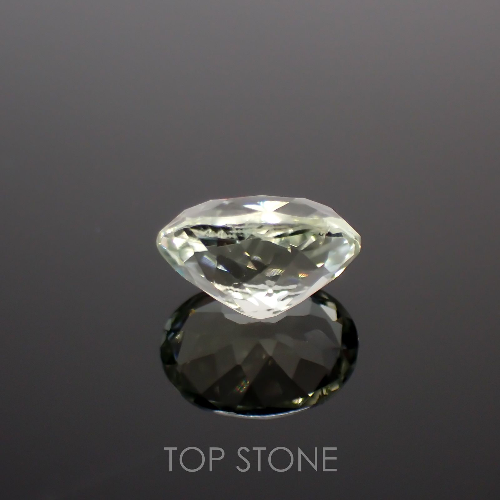 シリマナイト(宝石名シリマナイト)インド産 1.51ct 識別済[211113699]8.1x6mm前後