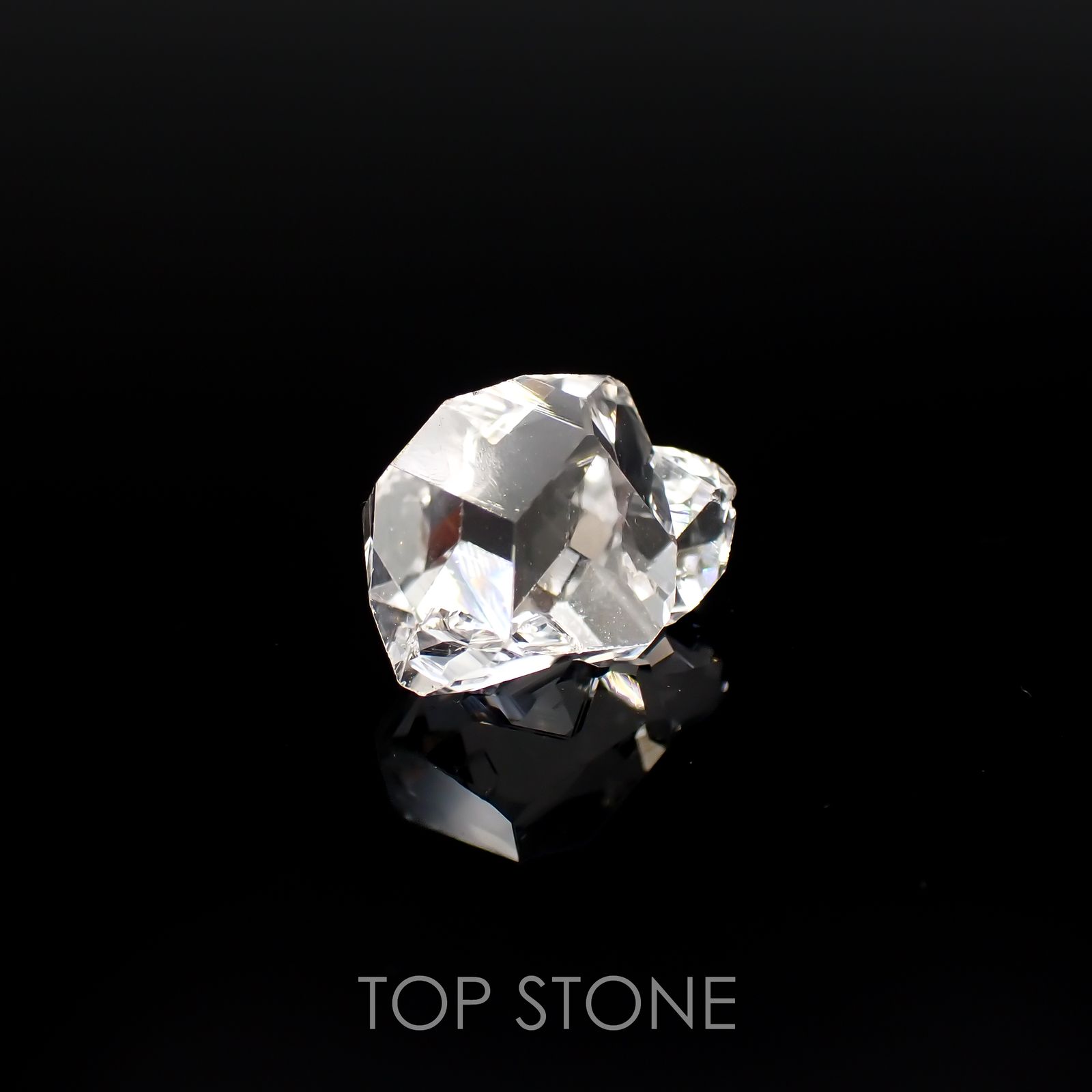 ハーキマーダイヤモンド 原石 アメリカ・ニューヨーク州産 3.15ct[220817378]10.8x8.8mm前後