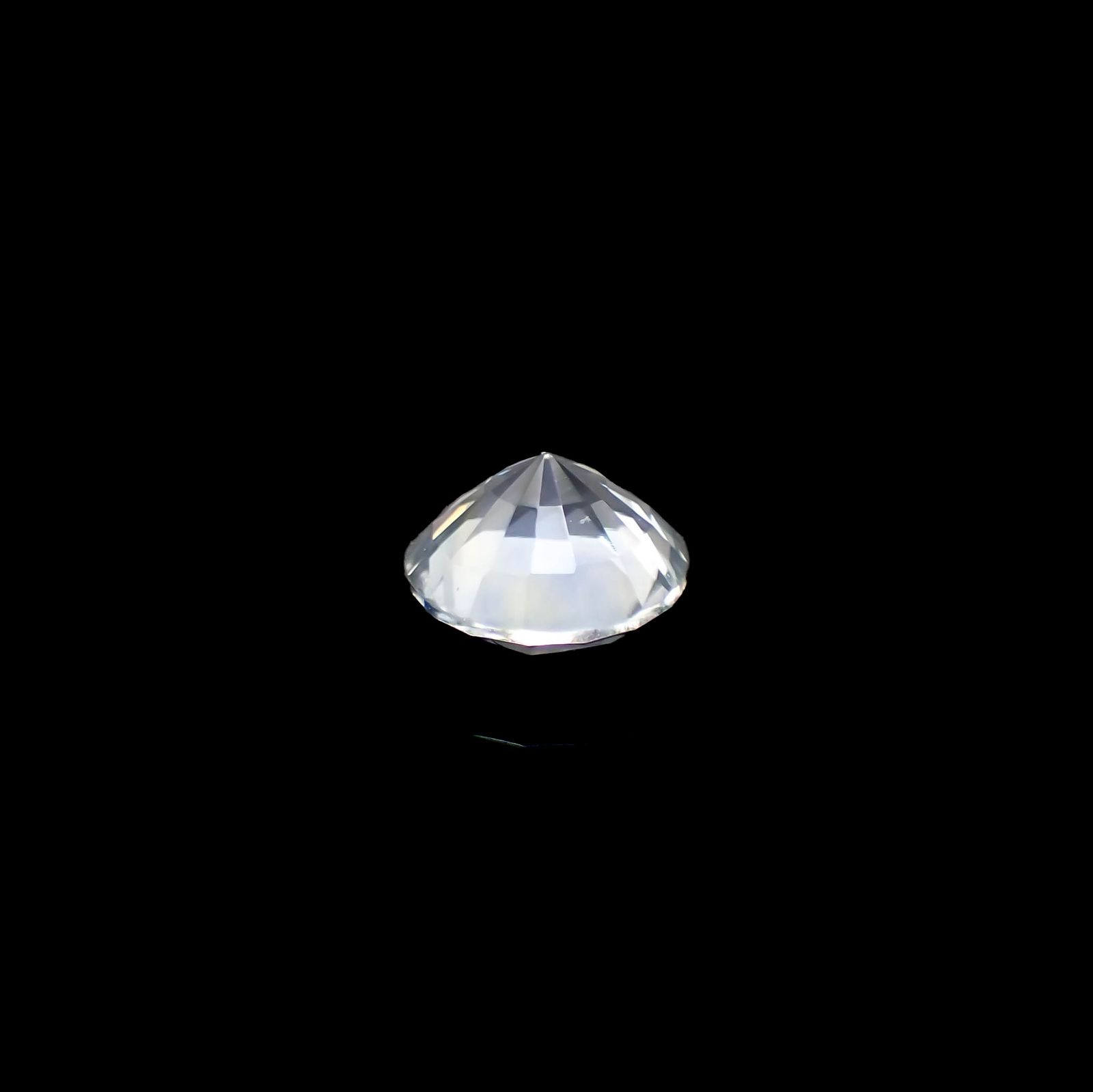 アイスブルーサファイア スリランカ/マダガスカル産 0.95ct [250329998]5.7x5.7mm前後