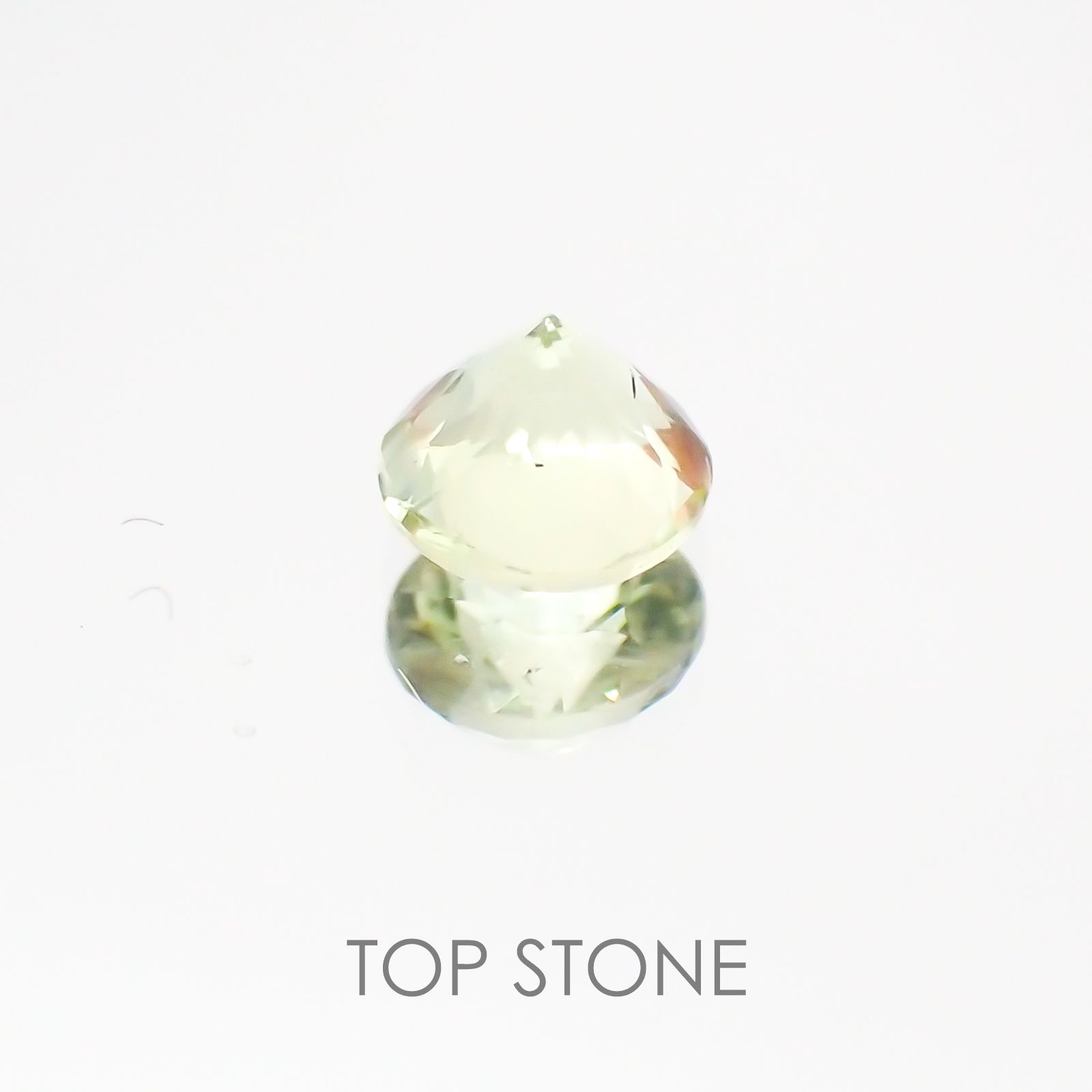 ブラジリアナイト ブラジル産 ルース 0.28ct[20118339]4.1×4mm前後