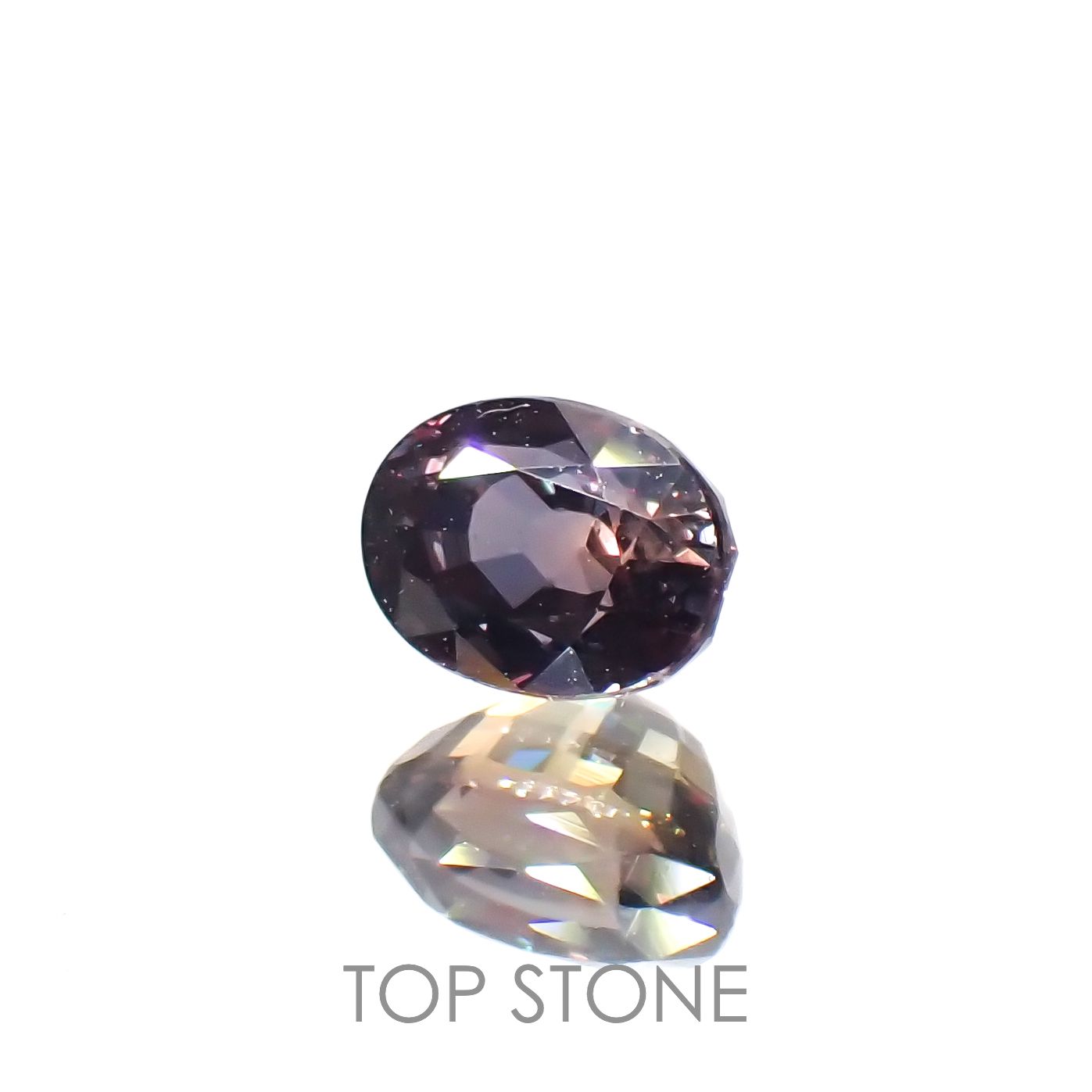 カラーチェンジサファイア非加熱(宝石名カラーチェンジ・サファイア)タンザニア産 0.85ct 識別済[230320839]5.5x4mm前後