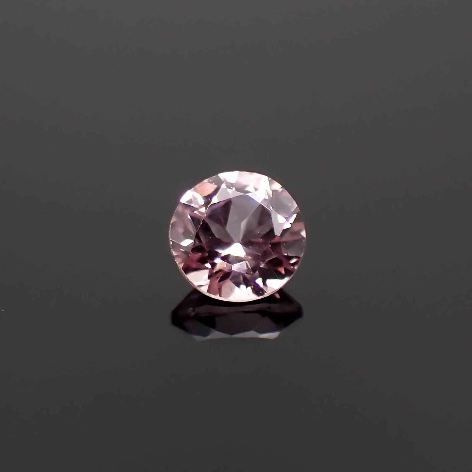 ドラゴンガーネット タンザニア産 0.35ct[230722961]4.1x4mm前後