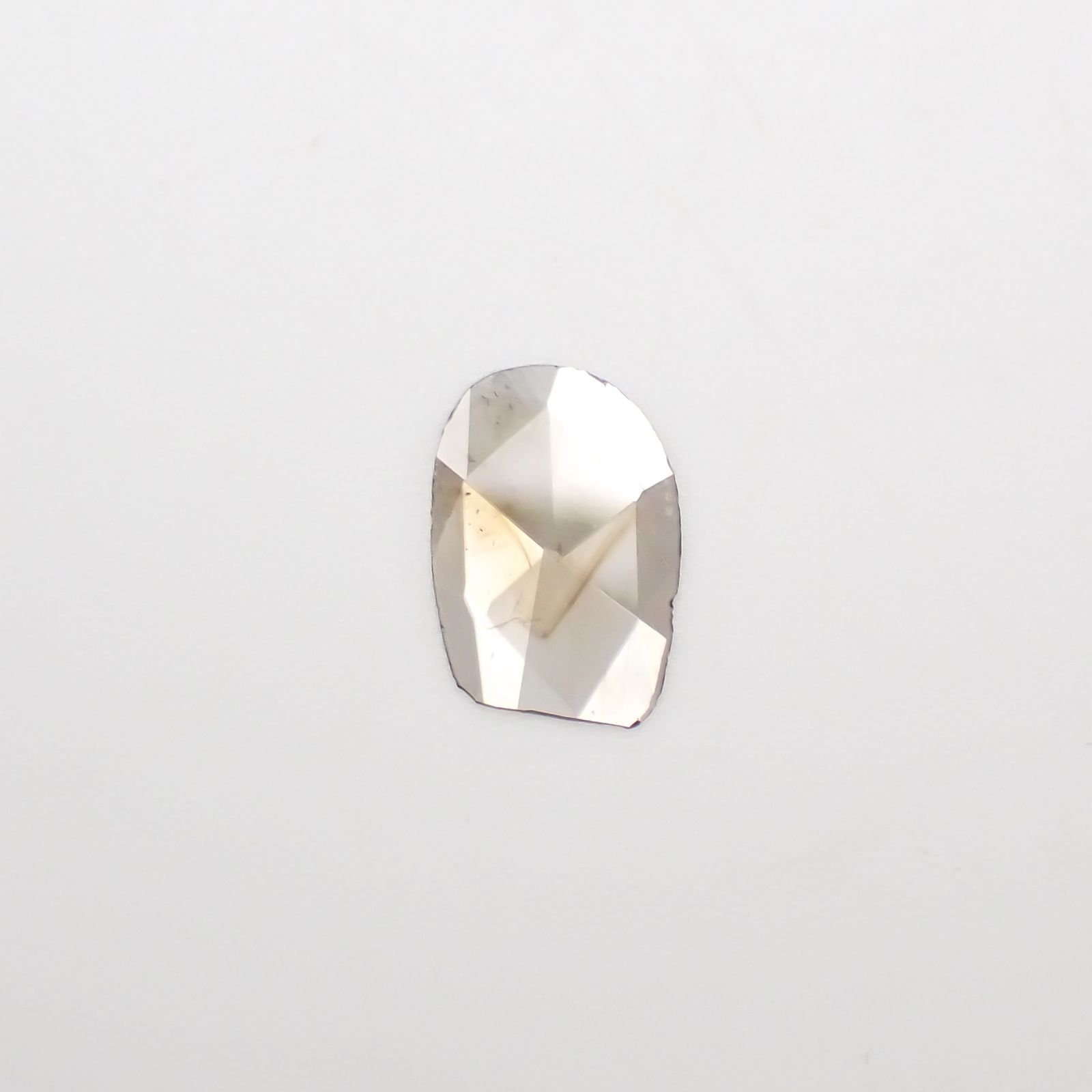 スライスダイヤモンド 0.39ct[231023612]10.1x6.6mm前後