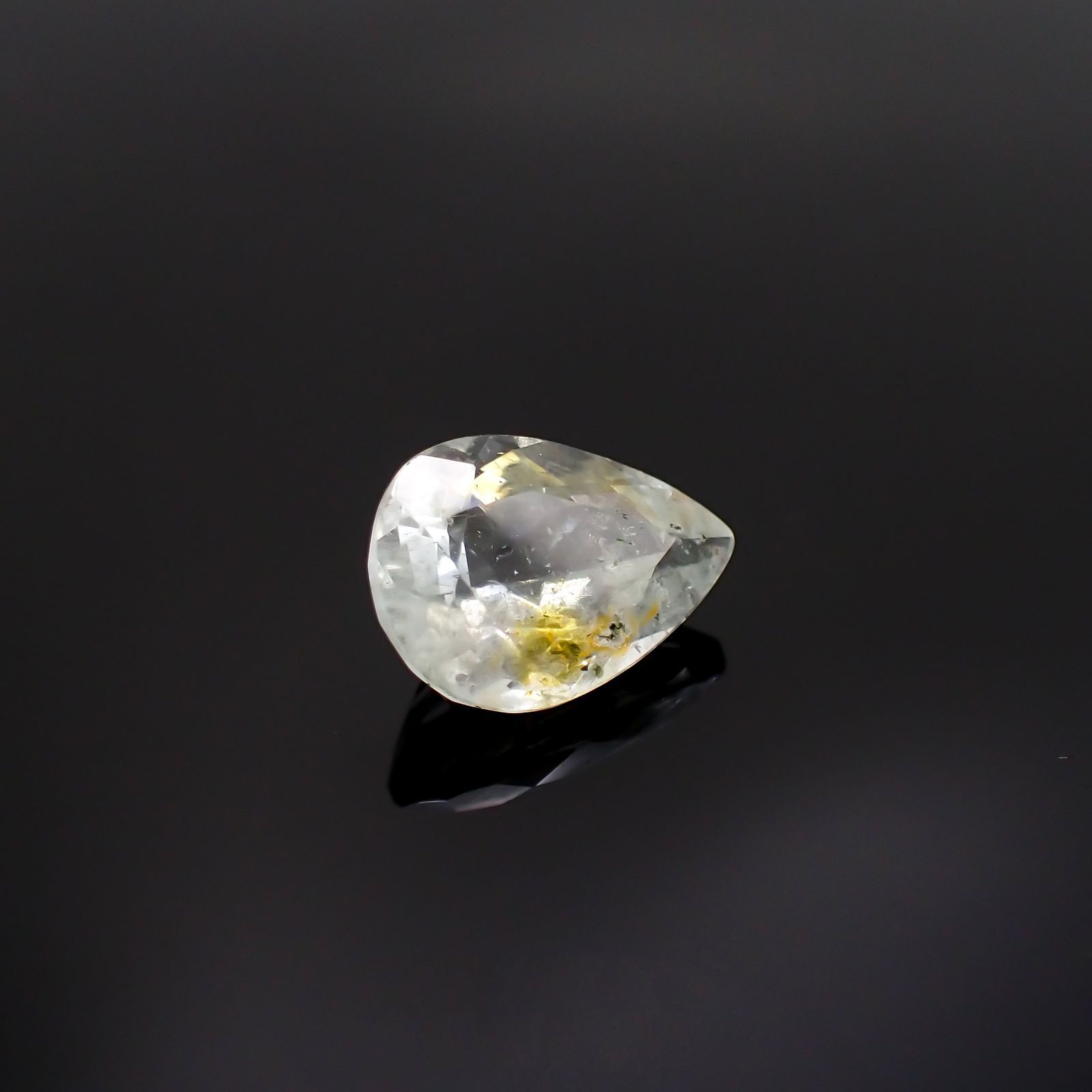 オーロラアクアマリン ブラジル産 2.29ct [220114406]10.8x7.7mm前後