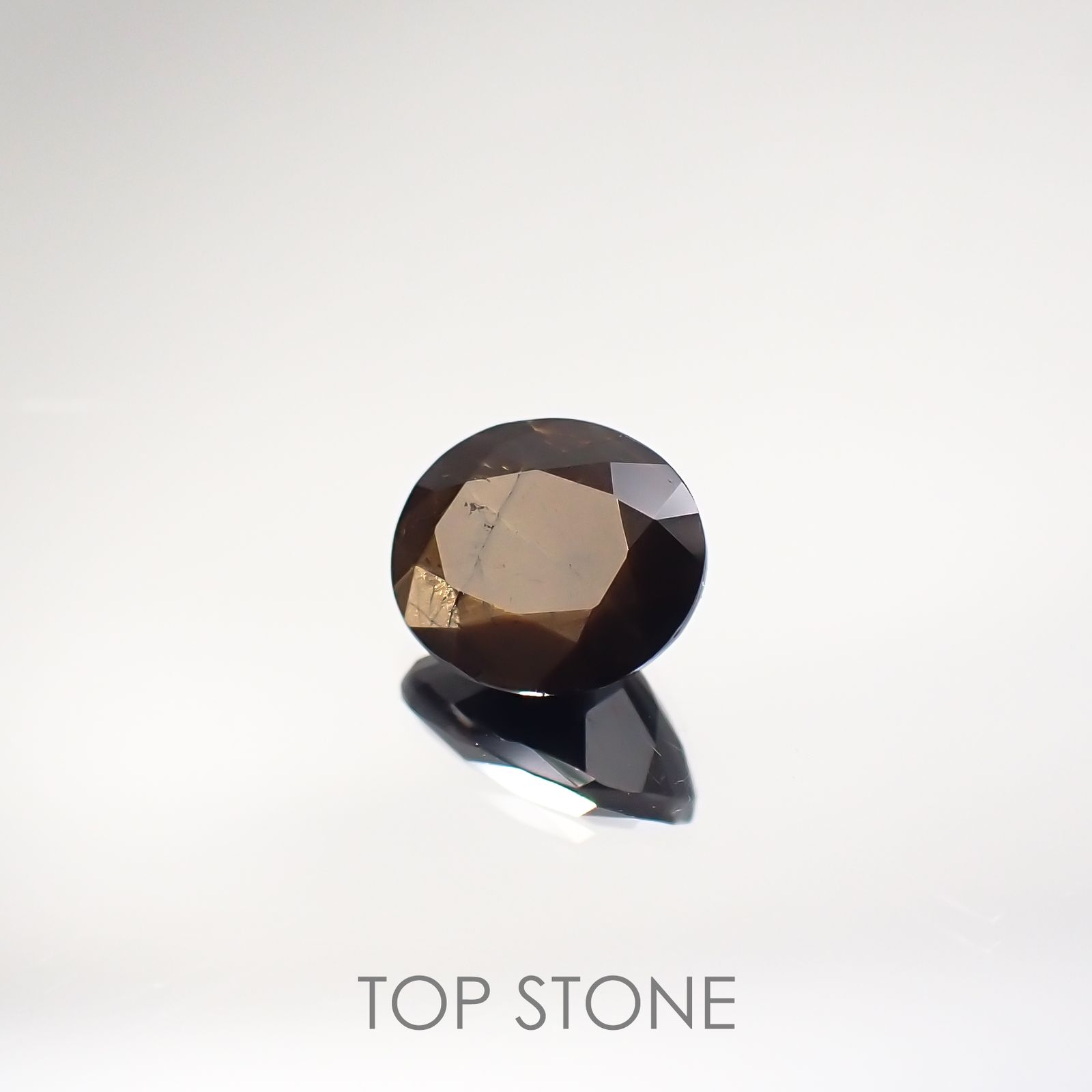 ゴールドシーンサファイア 非加熱(宝石名シーン・サファイア) ケニア産 1.597ct ソ付(彩珠)[210712080]7.6×6.2mm前後