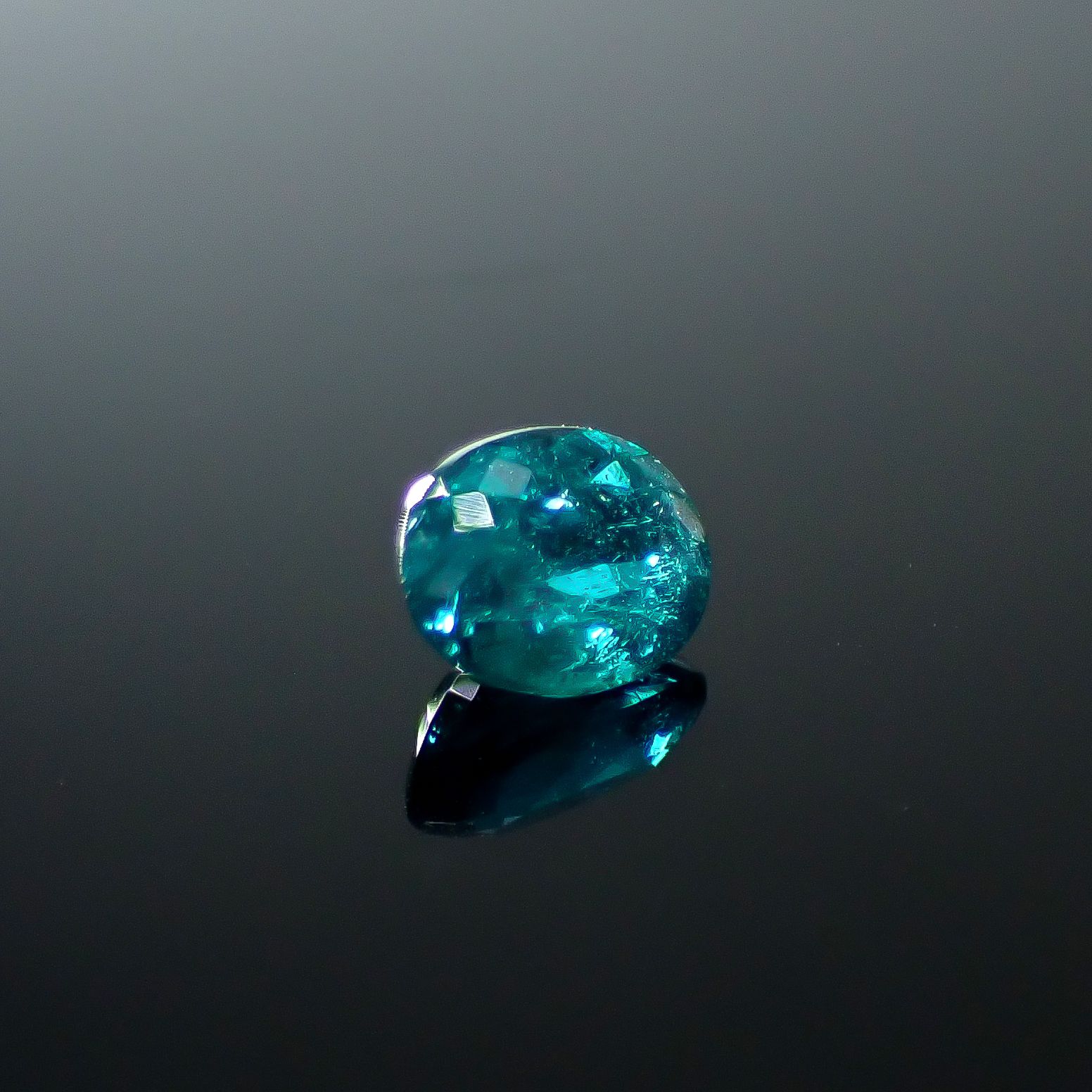 パライバトルマリン(宝石名トルマリン/別名パライバ・トルマリン)ブラジル産 0.74ct GIA鑑付[250931149]6.3x5.01mm前後