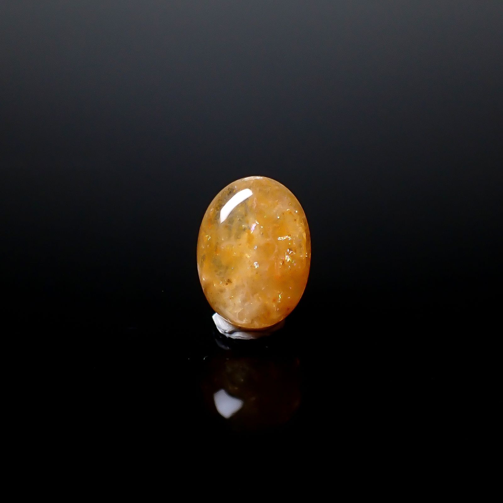 北海道石(北海道オパール)※裏面蛍光  北海道河東郡鹿追町然別産 2.41ct [250630534]10.9x8.2mm前後