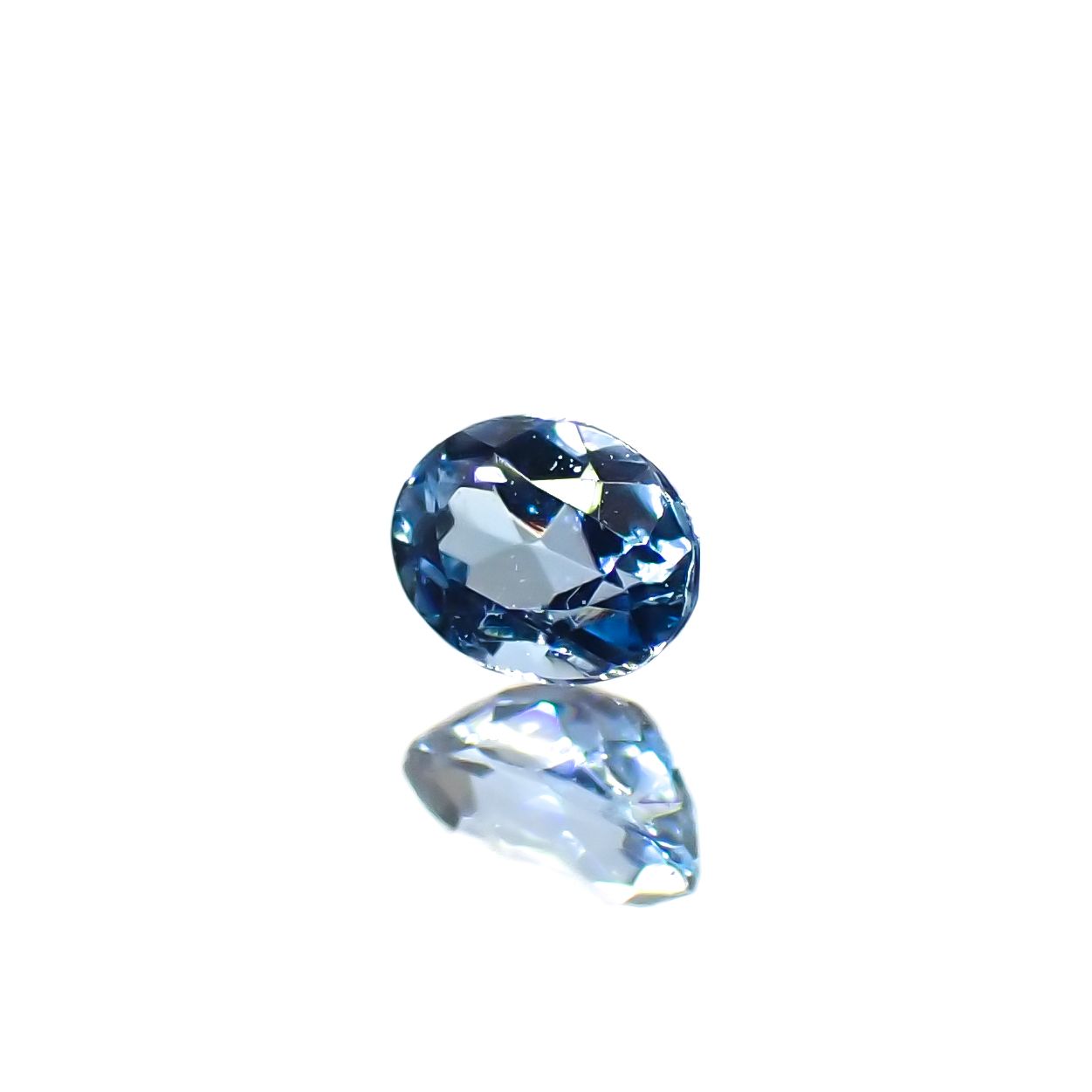 タトゥーアクアマリン ブラジル・ミナスジェライス州タトゥー鉱山産 0.083ct[240226063]3x2.4mm前後