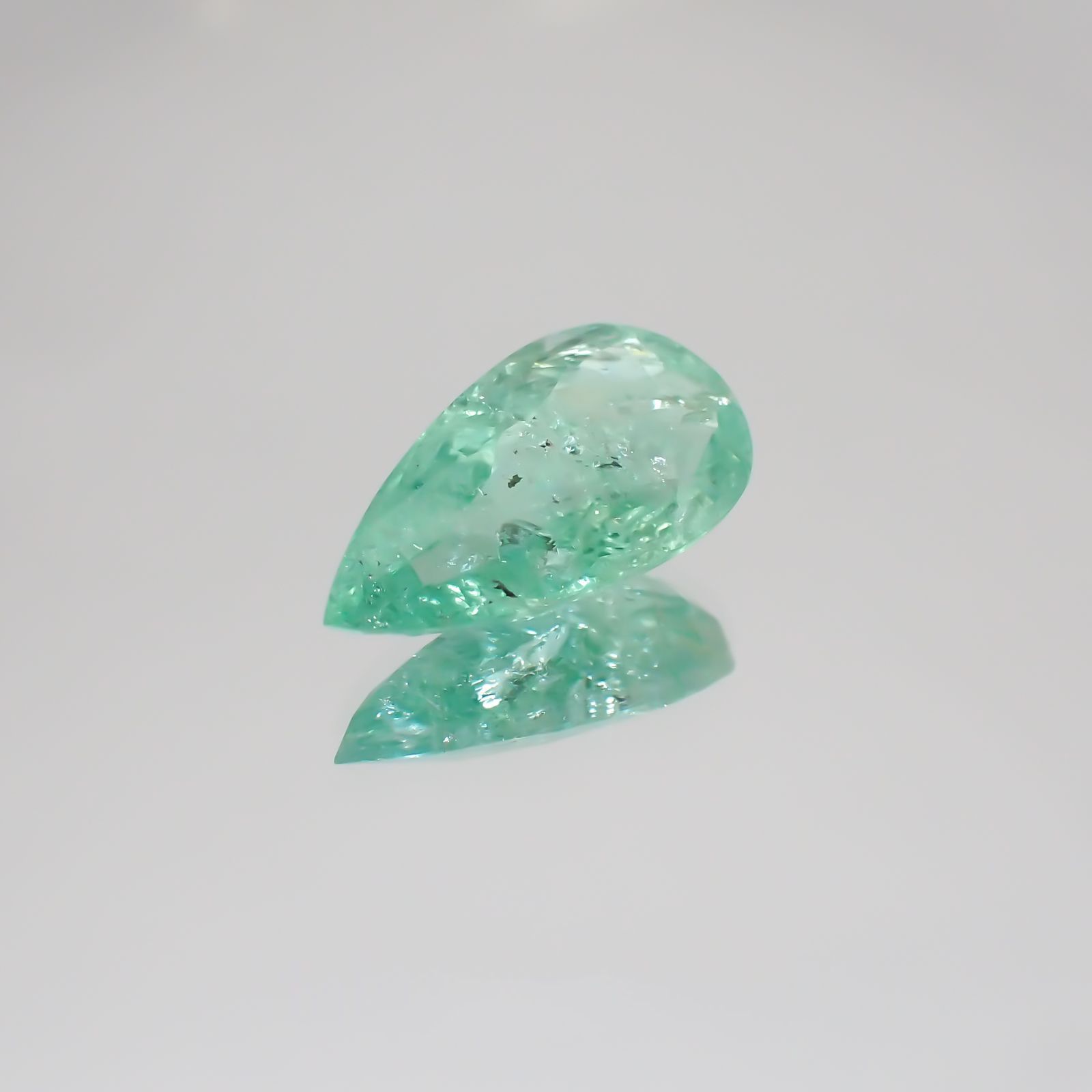 パライバトルマリン(宝石名トルマリン/別名パライバ・トルマリン) モザンビーク産 3.783ct ソ付(宝貴協)[21019383]14.8×8.1mm前後