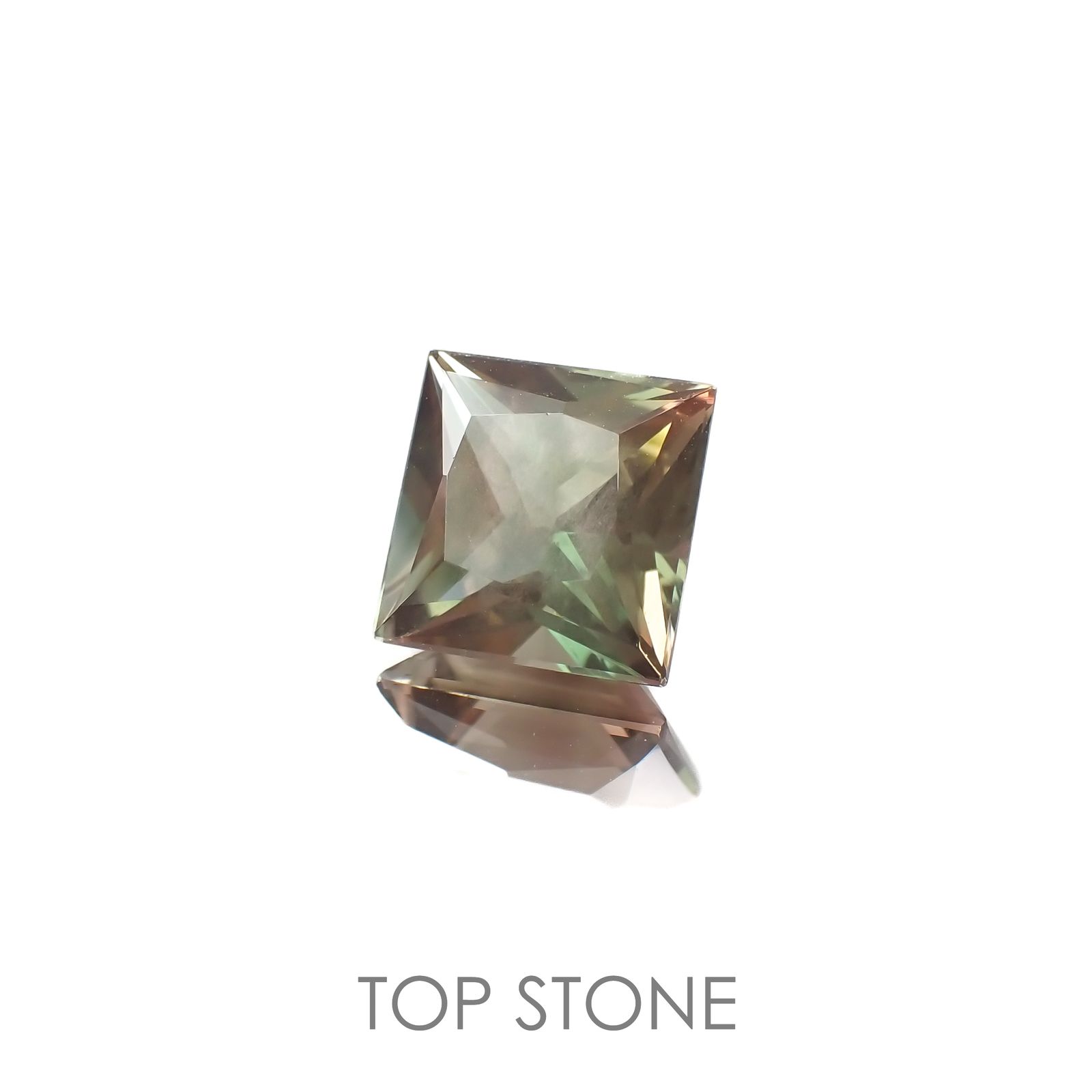 ◇プリンセスカット◇バイカラーオレゴンサンストーン アメリカ・オレゴン州産 2.76ct[221018706]8.5x8.4mm前後