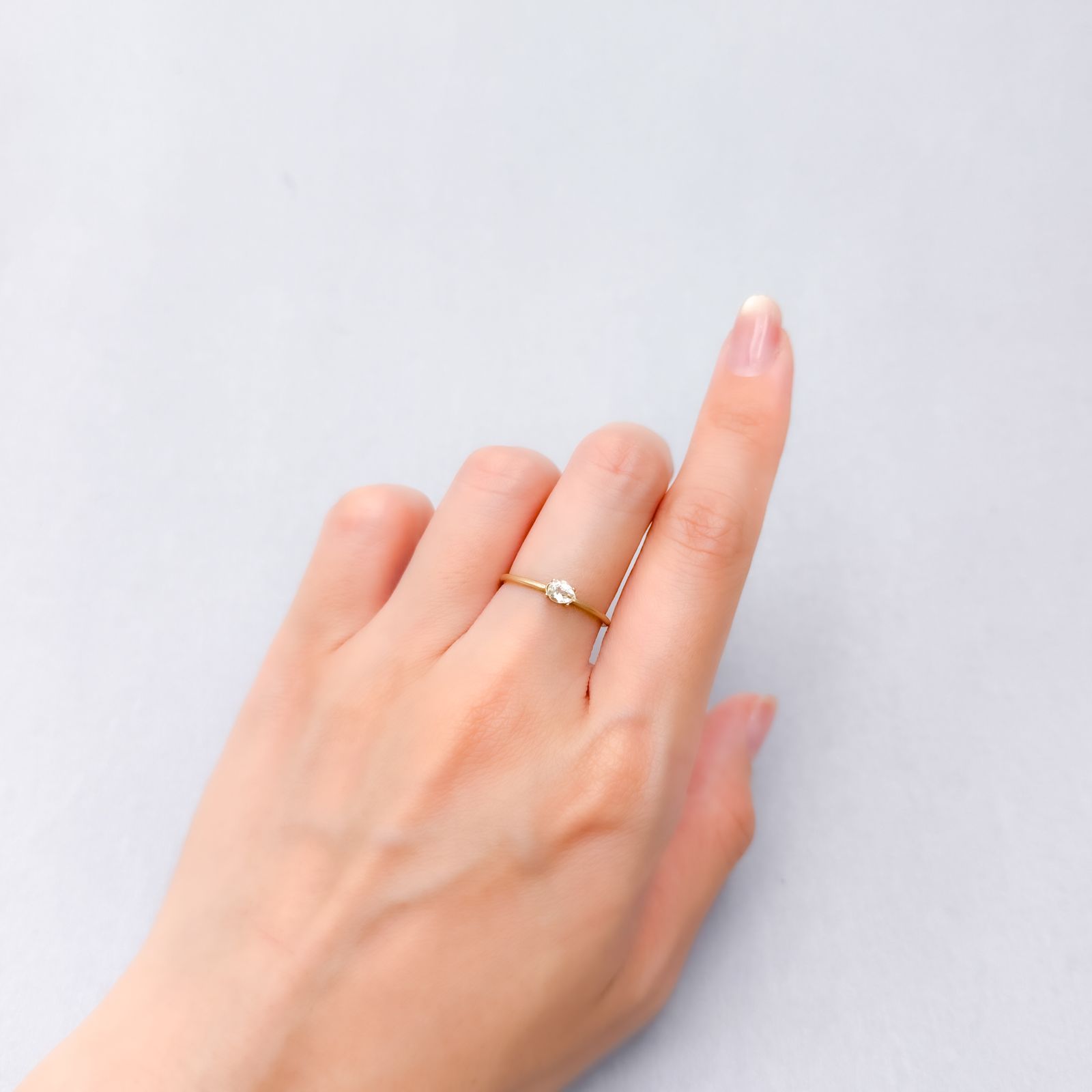 ハイアライトオパール(宝石名オパール) メキシコ産 0.160ct ソ付(彩珠)[210712058]4.5×3.3mm前後