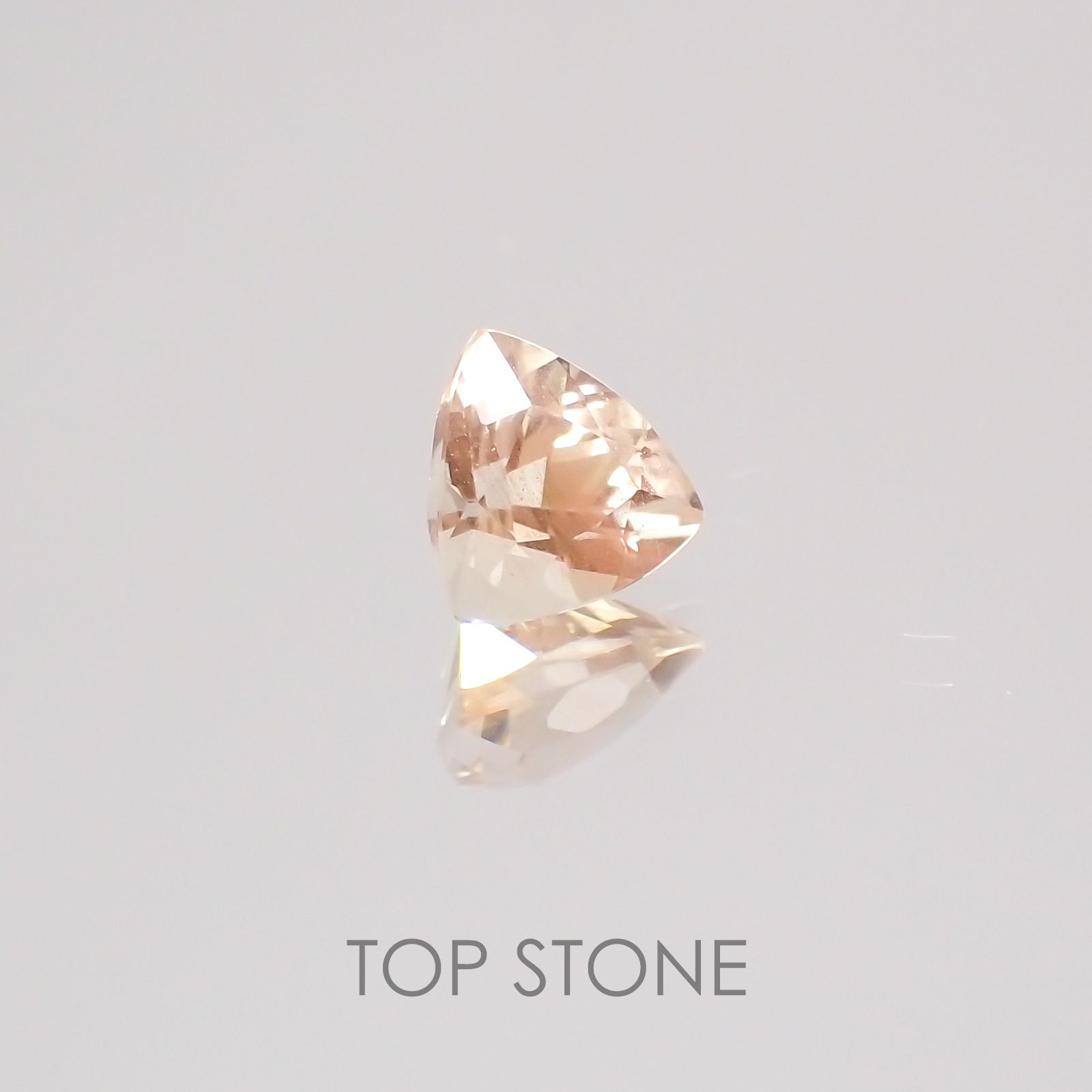 オレゴンサンストーン アメリカ産 ルース 0.41ct[21058894]5×5mm前後