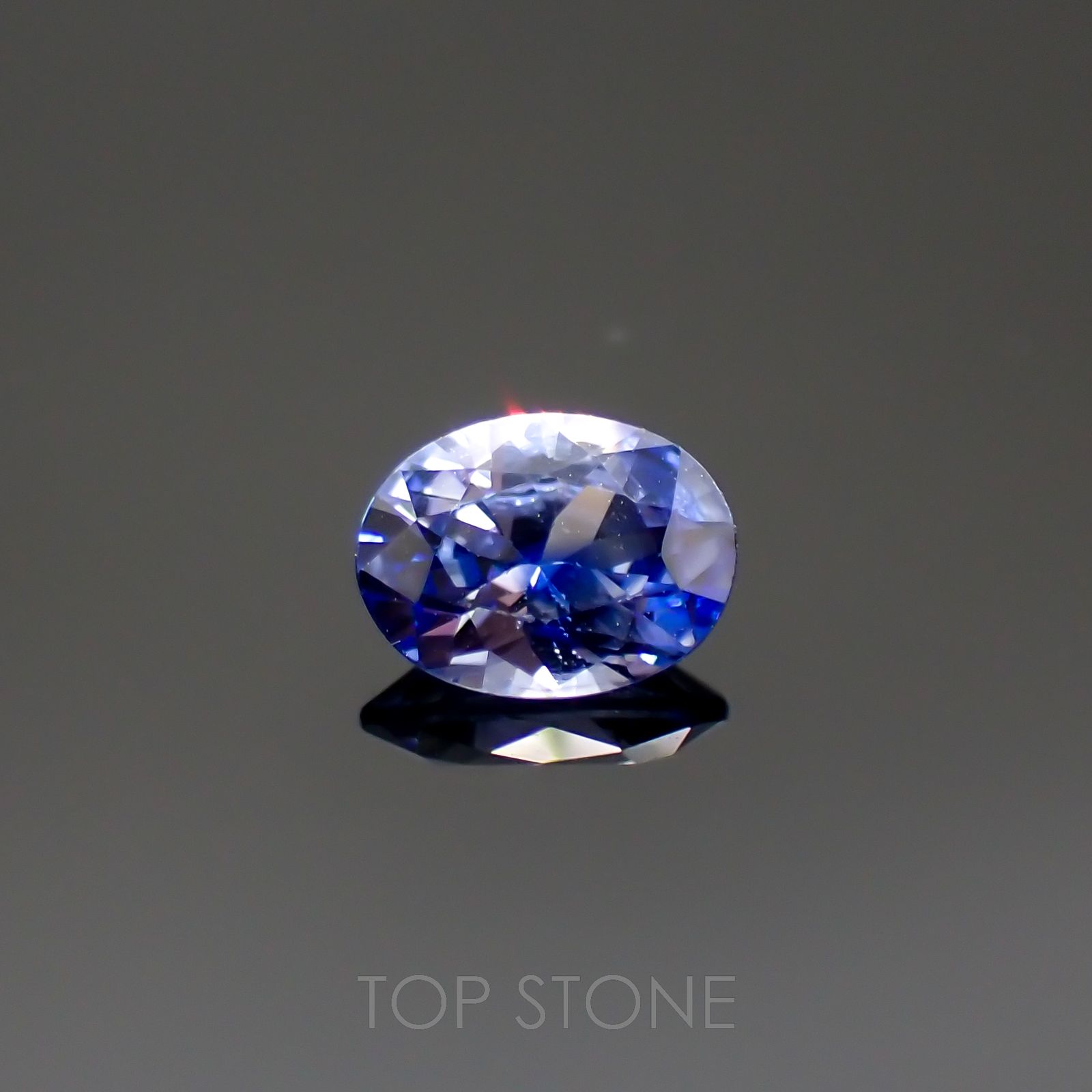 バイカラーサファイア(宝石名サファイア)スリランカ/マダガスカル産 0.64ct 識別済[220817433]6.1x4.6mm前後