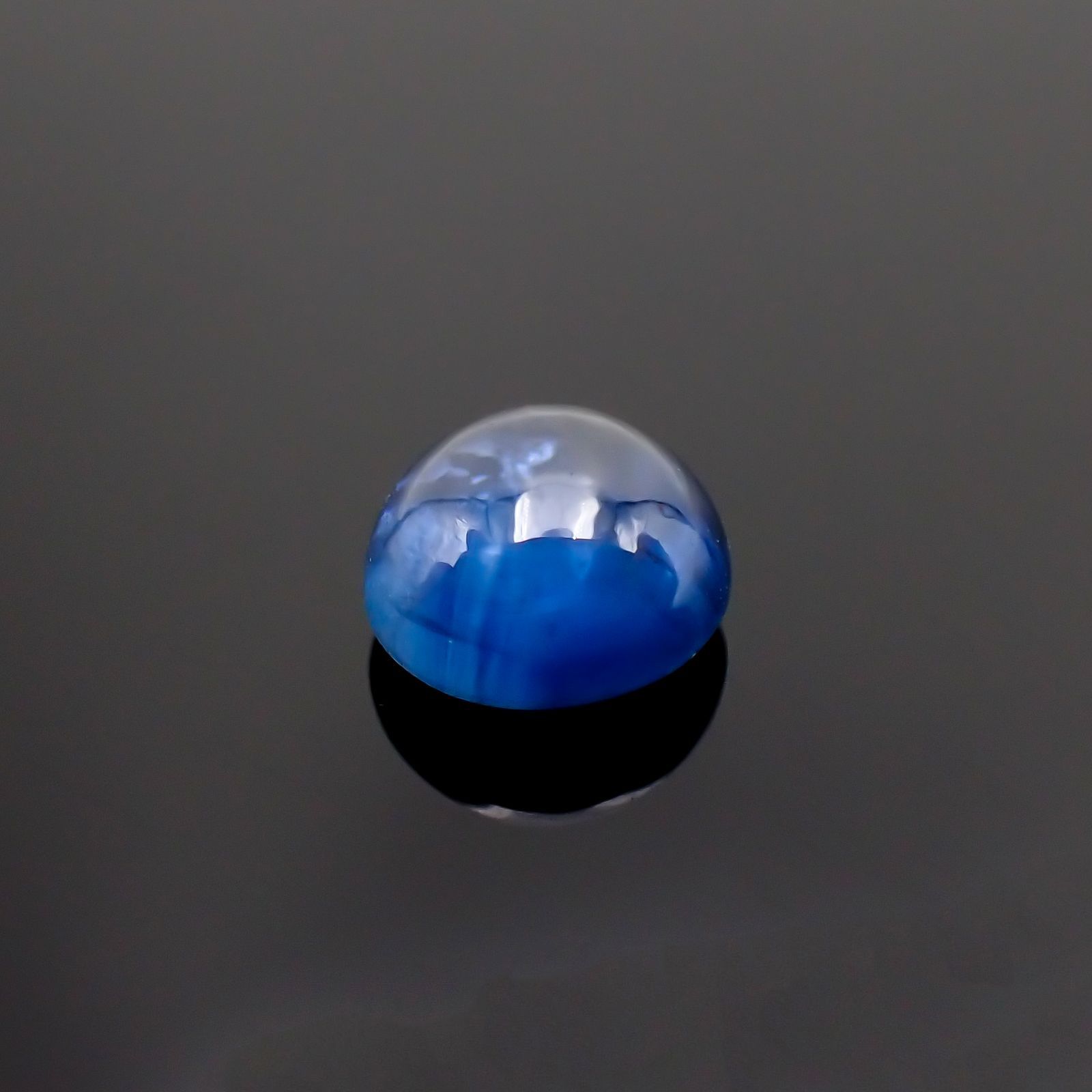 サファイア(宝石名ブルー・サファイア)スリランカ/マダガスカル産 1.59ct 識別済[220918149]6.4x6.4mm前後