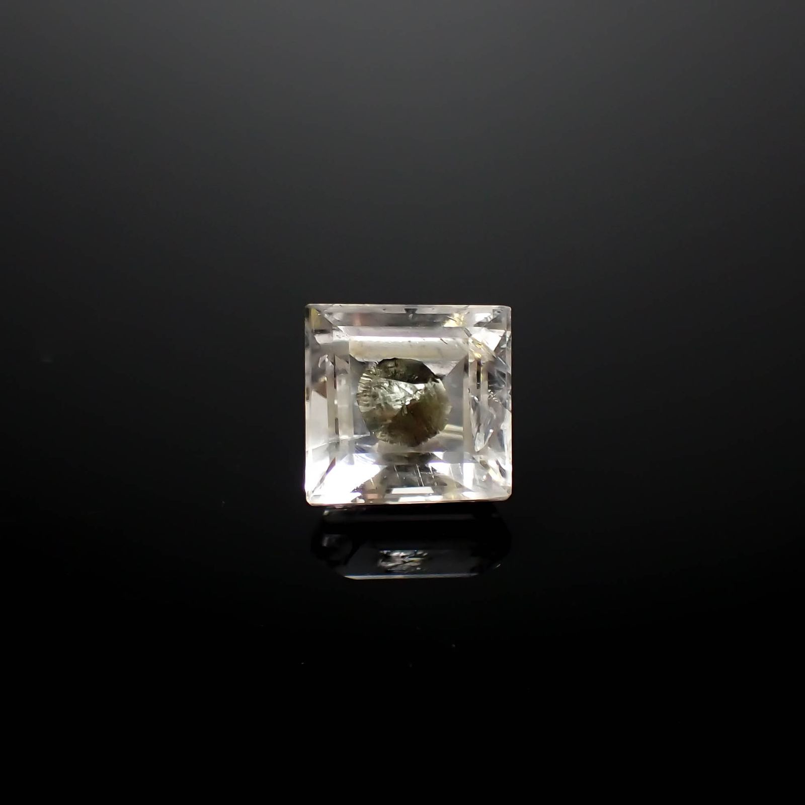 パイライトインクォーツ ブラジル産 15.27ct[240225921]14.1x13.6mm前後