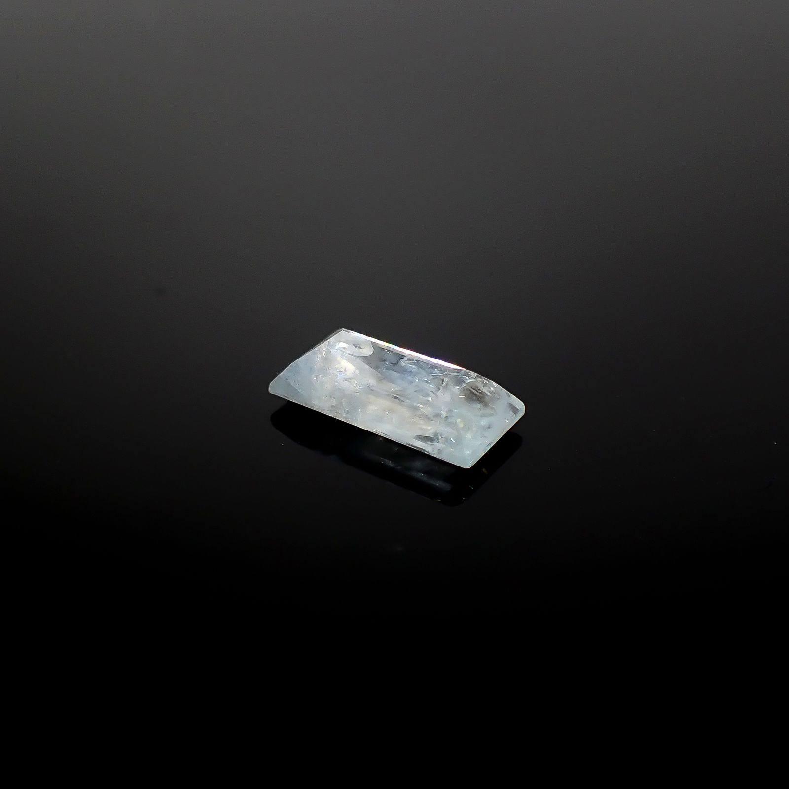 イリデッセンスアクアマリン ブラジル産 2.12ct [250730715]11.7x5.6mm前後