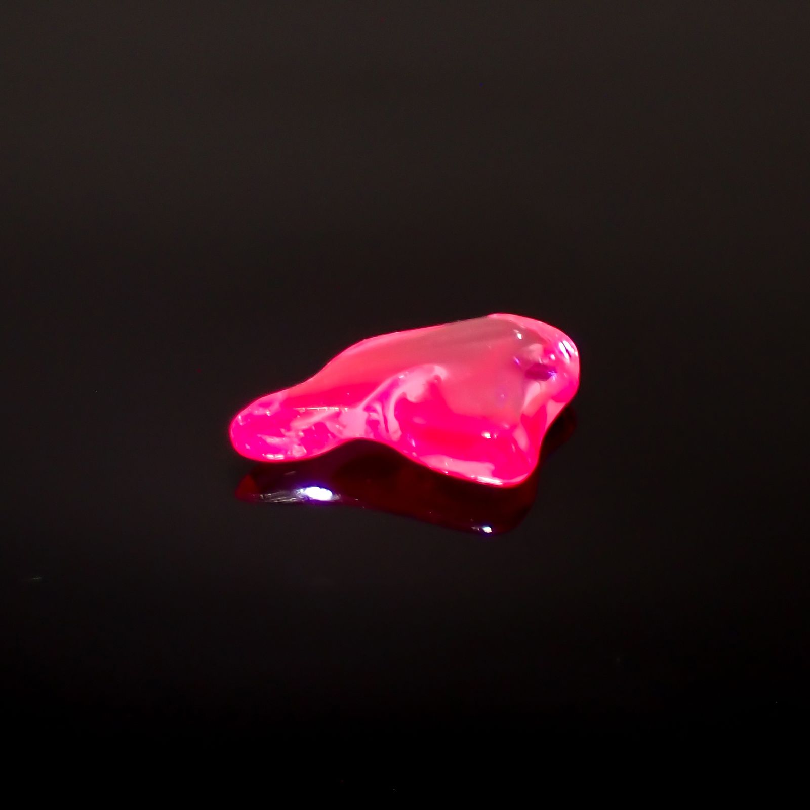 ◇フリーフォーム◇パープルピンクサファイア 非加熱 マダガスカル産 1.68ct[230722662]11.7x7mm前後