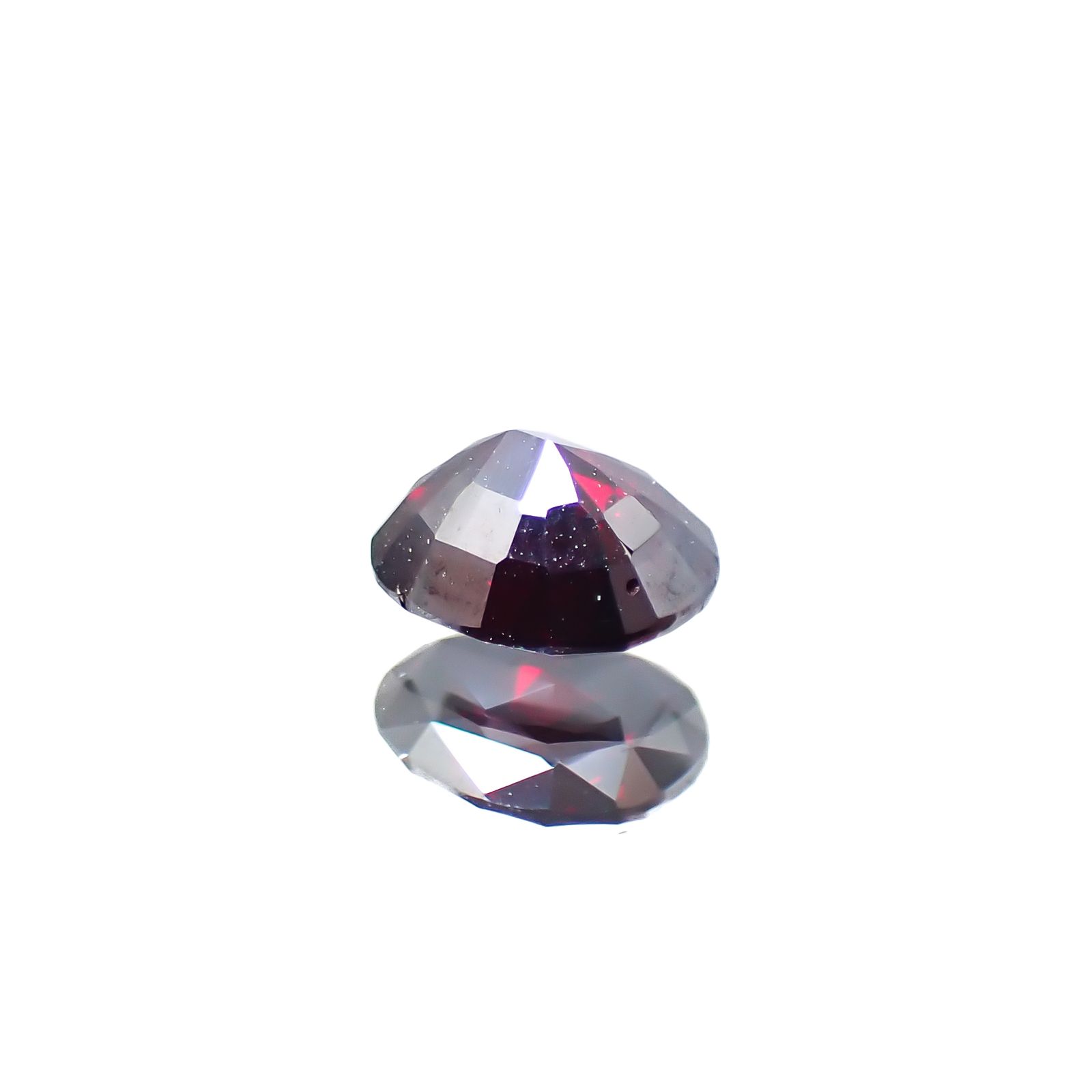 キュープライト単結晶(宝石名キュープライト)コンゴ民主共和国産 1.063ct ソ付(彩珠)[250330093]5.5x4.7mm前後