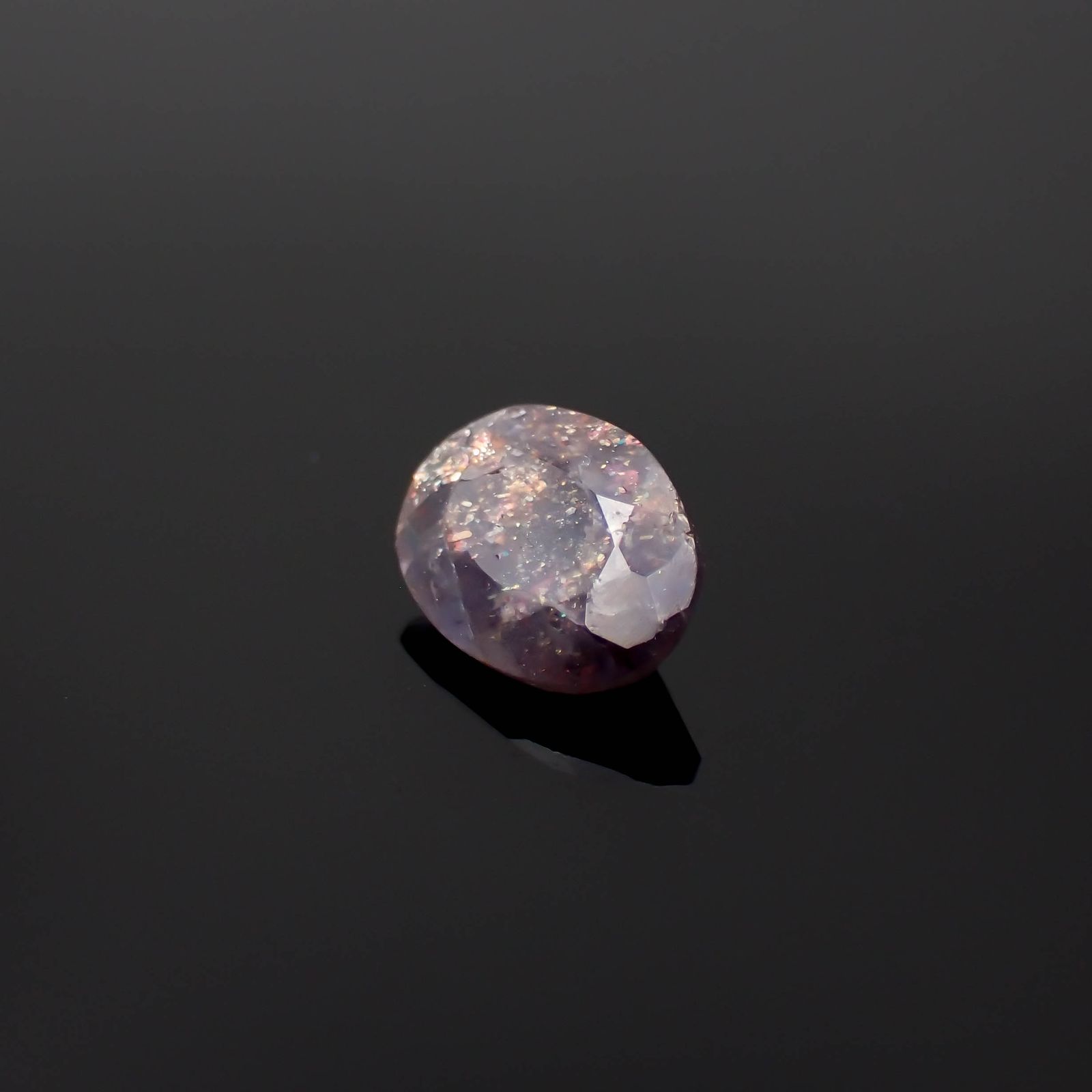 ブラッドショットアイオライト インド産 1.33ct[230622535]9.4x6.7mm前後