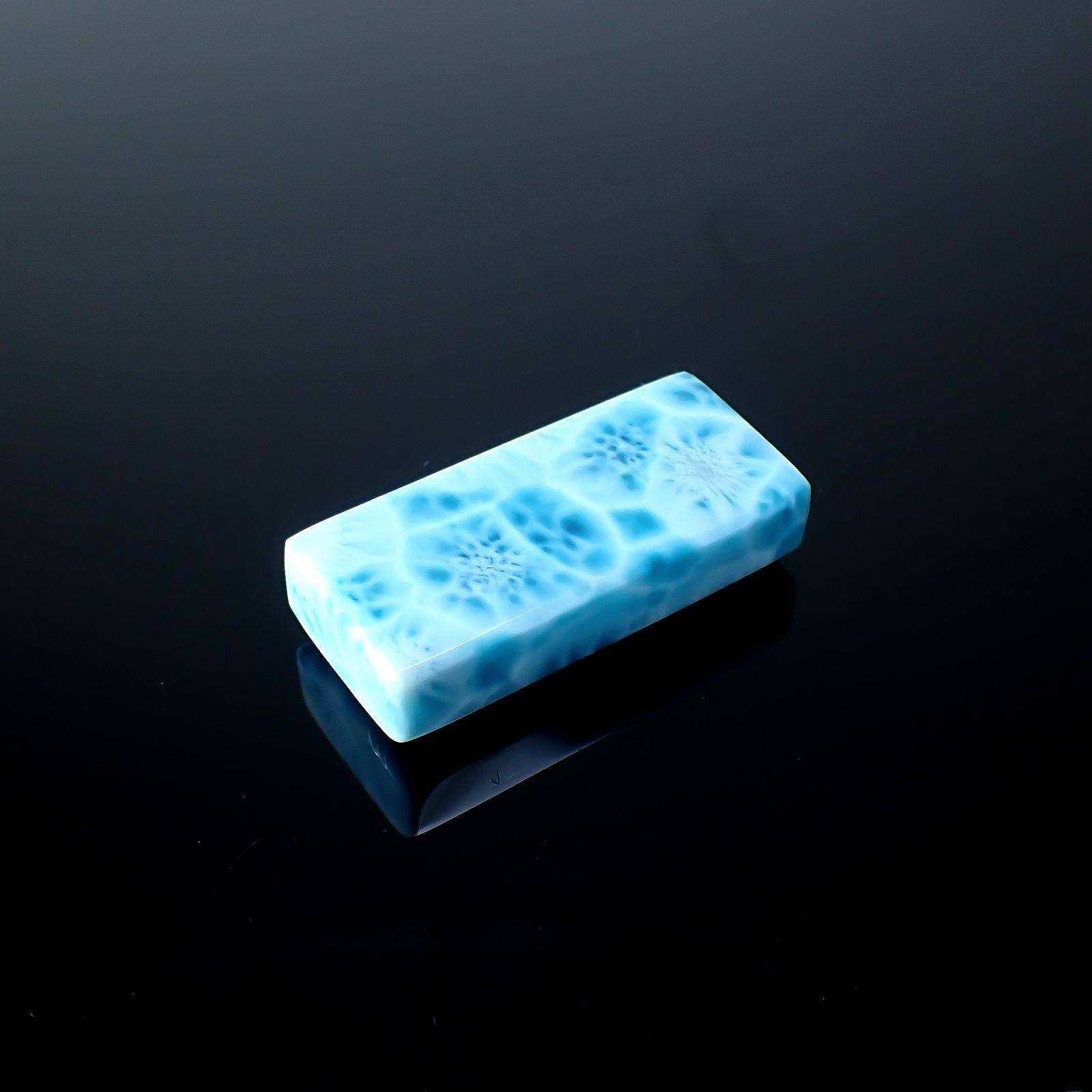 ラリマー ドミニカ共和国産 89.56ct / 38.8x18mm前後 [250630548]