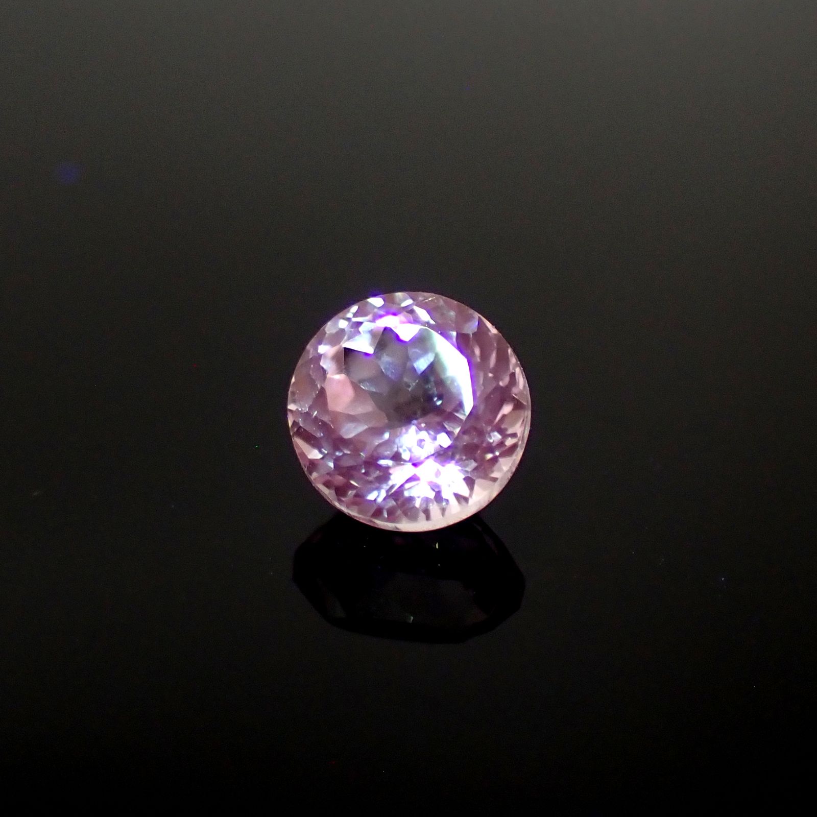 クンツァイト アフガニスタン産 1.14ct[231224774]6.1x6mm前後