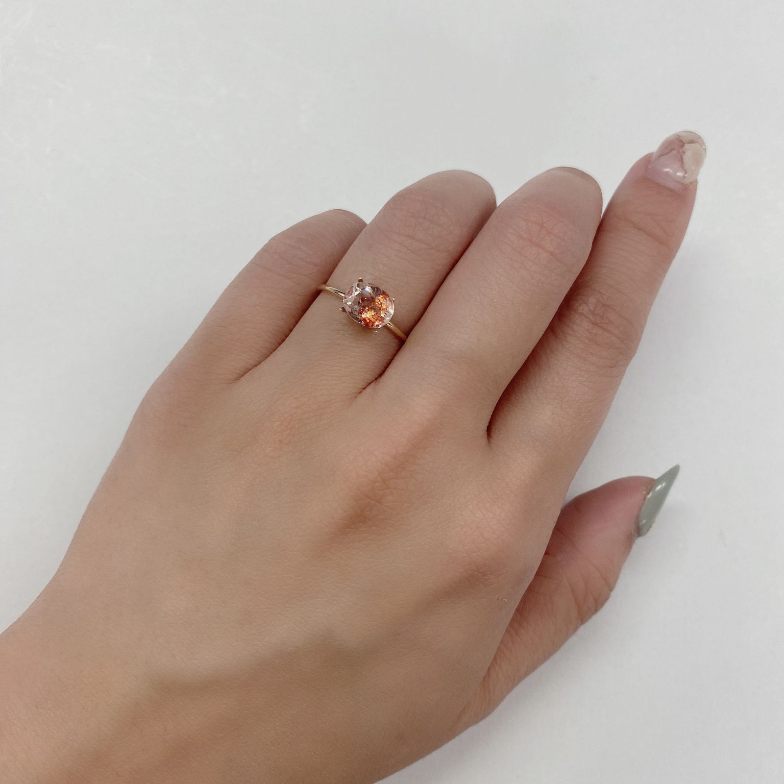 ファイヤークォーツ ナイジェリア産 ルース 1.41ct[210410207]7.9×6.5mm前後