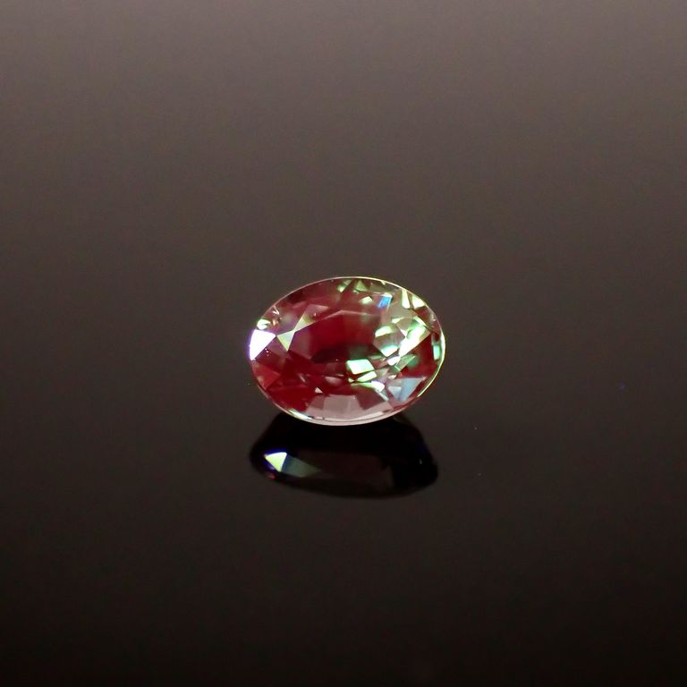 長波365(ライト)の照射で蛍光