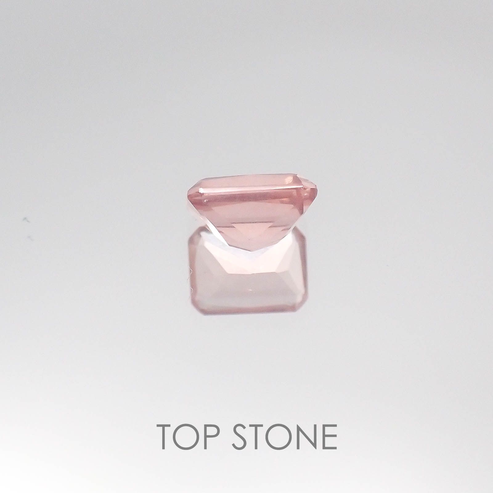 ディープローズクォーツ モザンビーク産 ルース 0.51ct[20084621]5.7×4.2mm前後