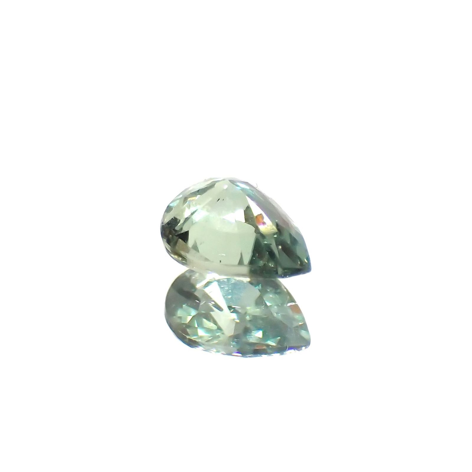 グリーンクリソベリル(宝石名クリソベリル)スリランカ/マダガスカル産 識別済 0.24ct / 4.5x3.4mm前後 [260514479]