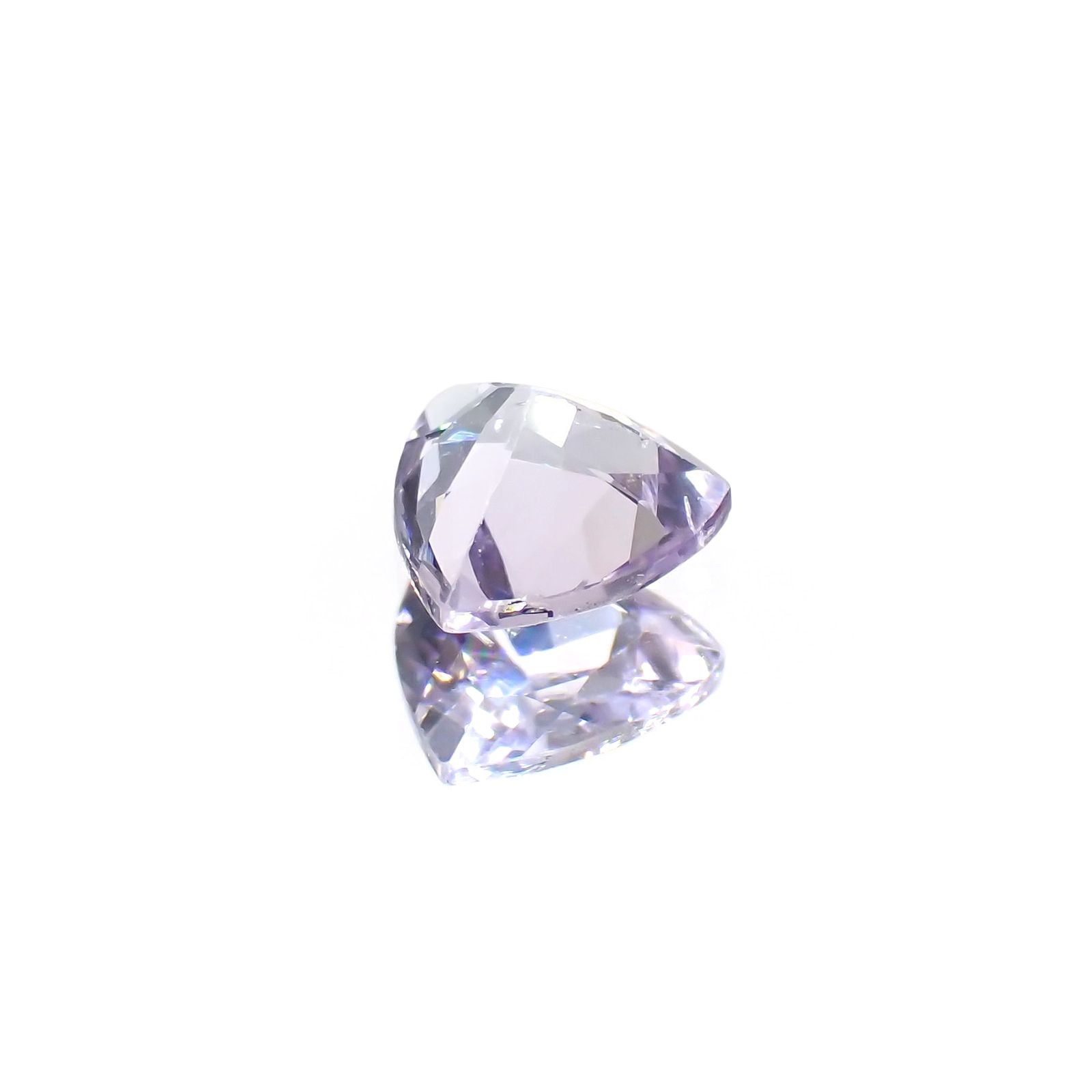 ラベンダーゾイサイト(宝石名ゾイサイト)タンザニア産 識別済 0.38ct / 5x5mm前後 [220115057]