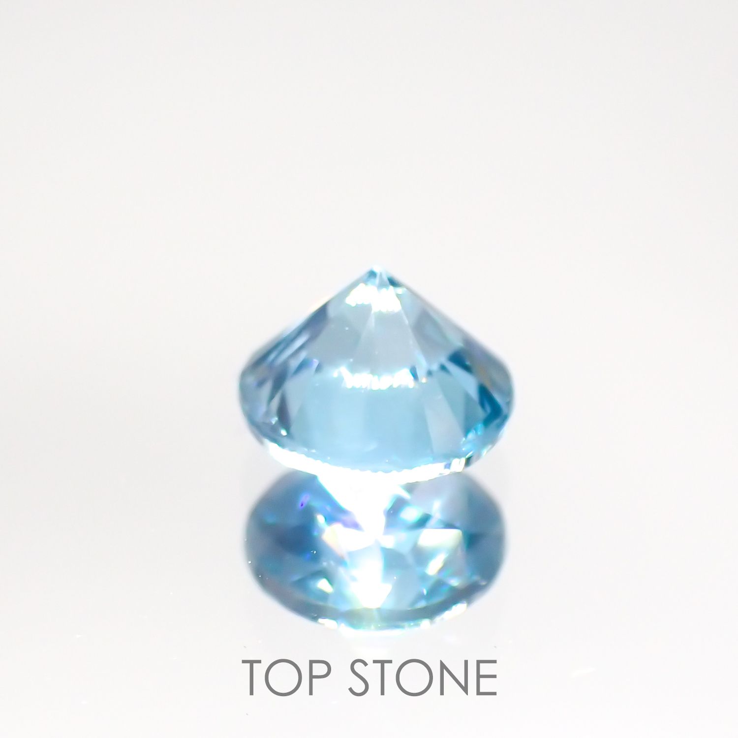 ブルージルコン(宝石名ジルコン) カンボジア産 1.34ct 識別済[211013442]6.1×6mm前後