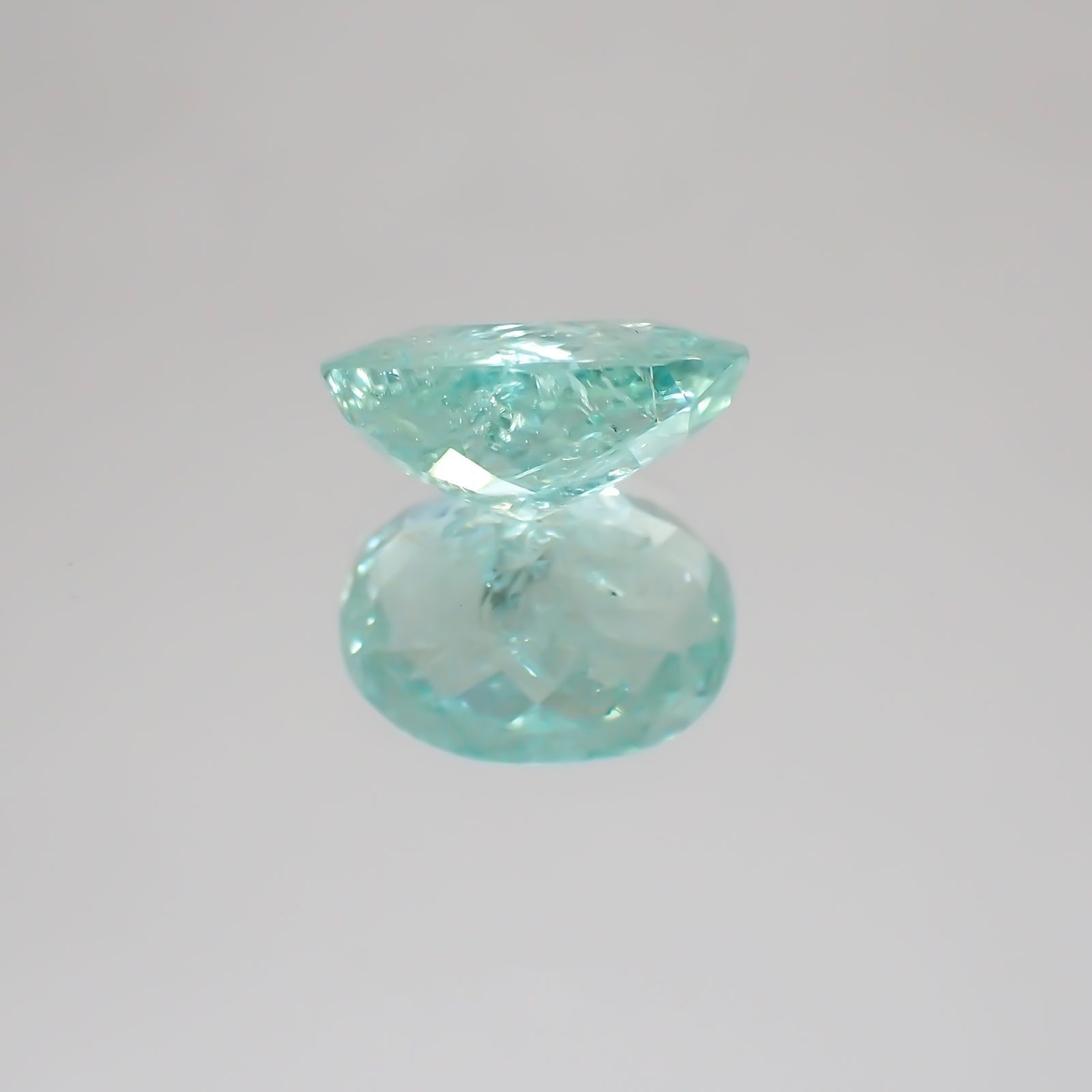 パライバトルマリン モザンビーク産 ルース 2.83ct[21049393]10.5×7.8mm前後