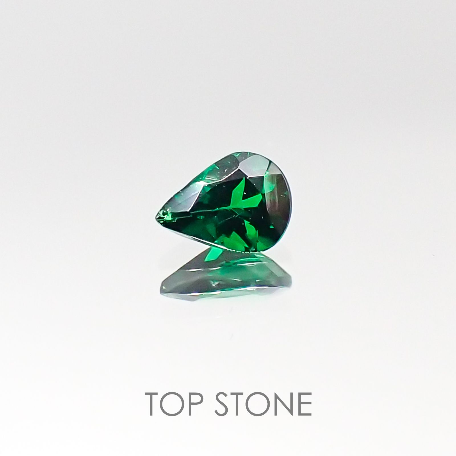 ツァボライト タンザニア産 ルース 0.2ct[20095715]4.6×3.4mm前後